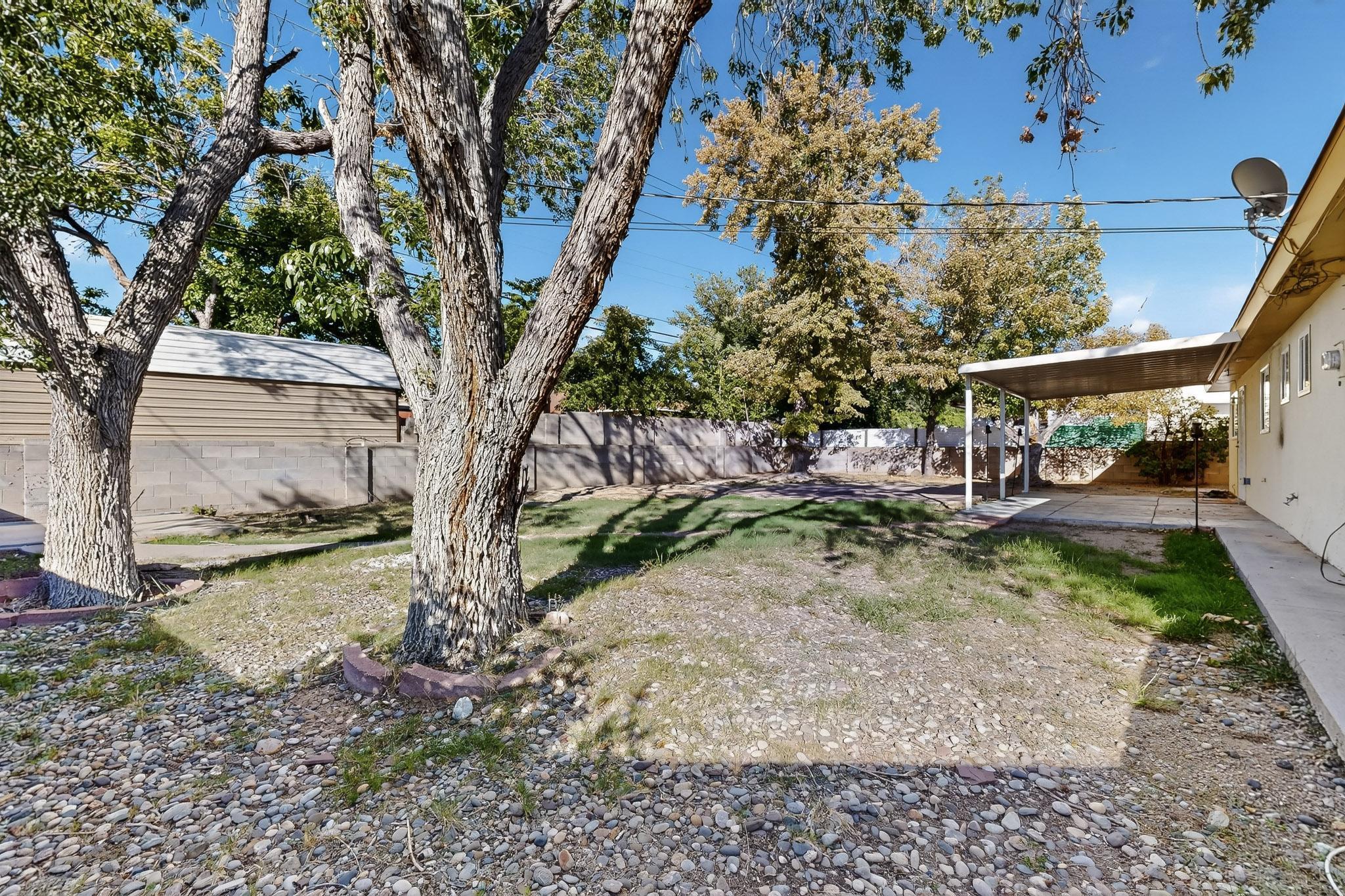 8801 Avenales Avenue NE