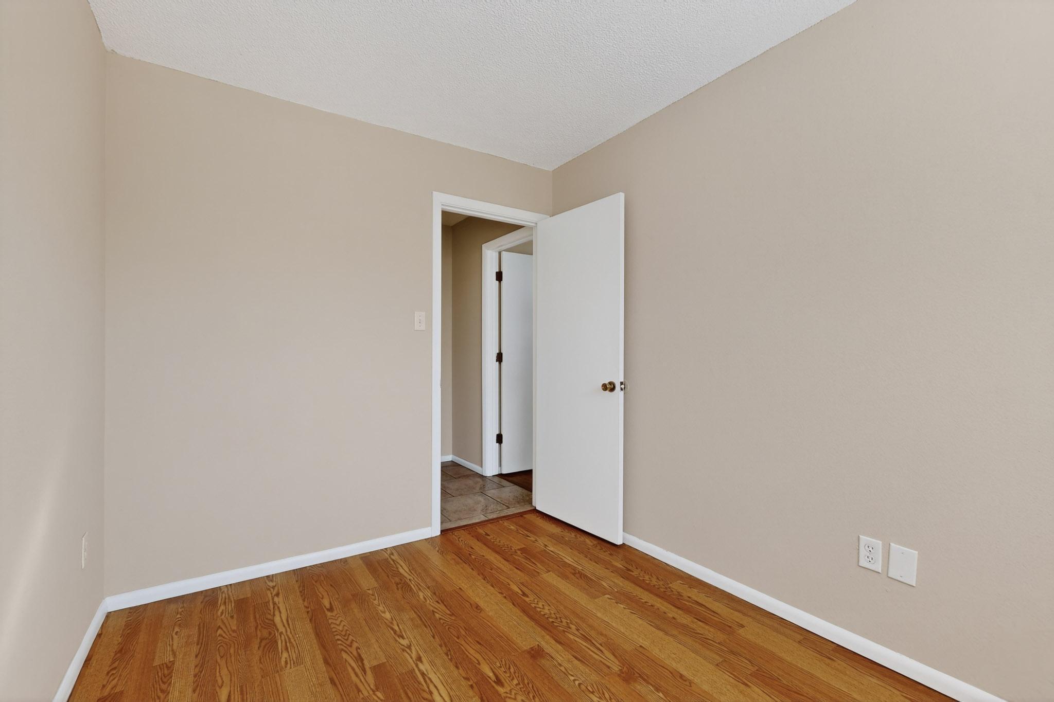 8801 Avenales Avenue NE