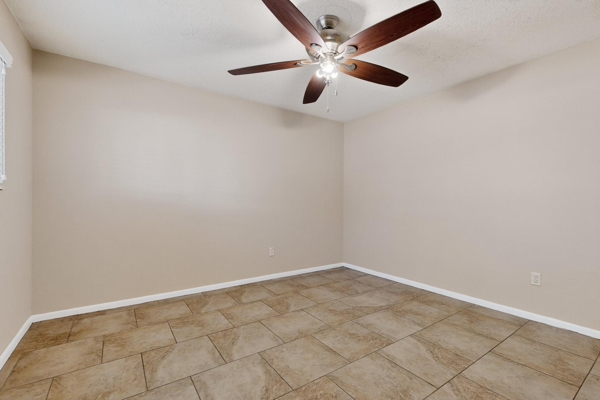 8801 Avenales Avenue NE