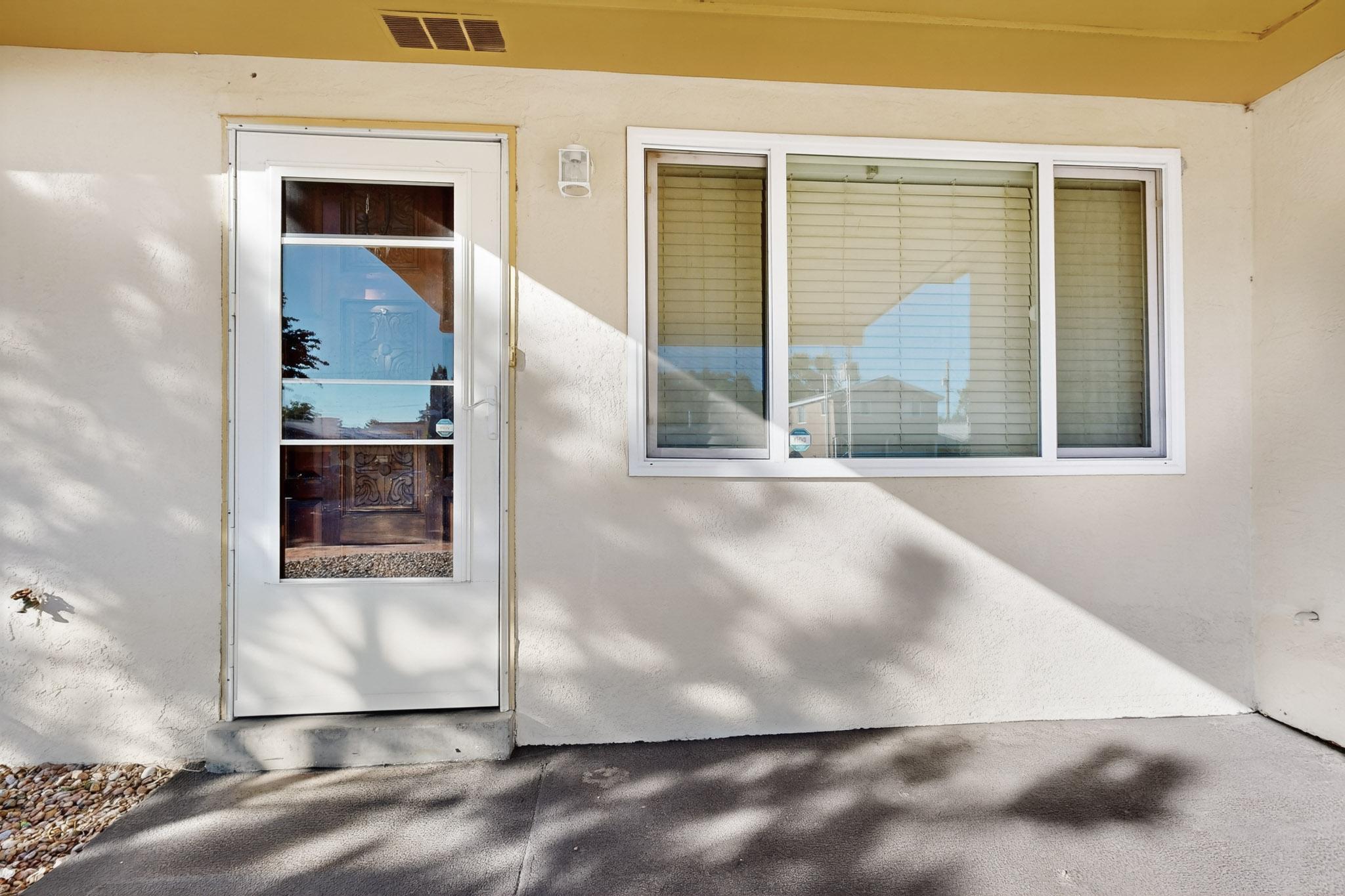 8801 Avenales Avenue NE