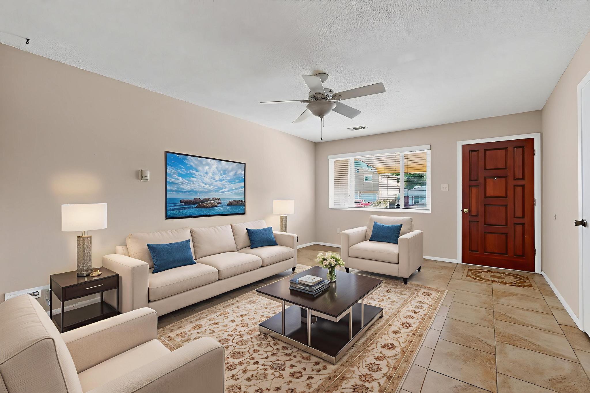 8801 Avenales Avenue NE