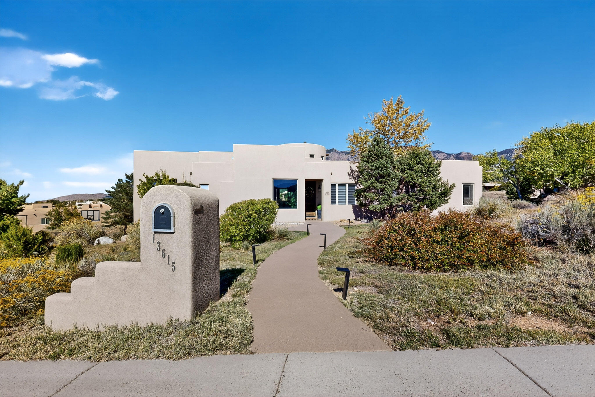 13615 Canada Del Oso Place NE