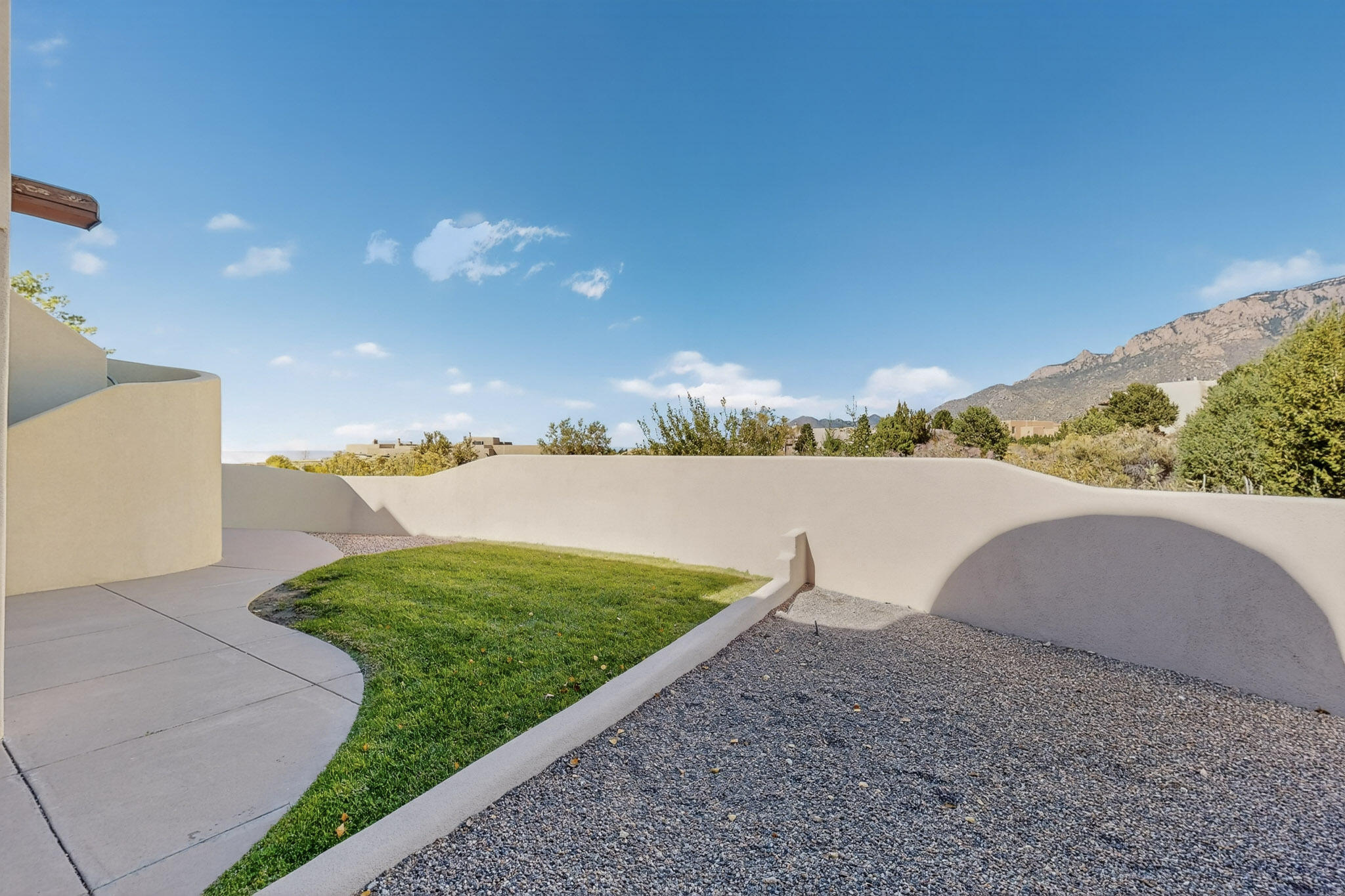 13615 Canada Del Oso Place NE