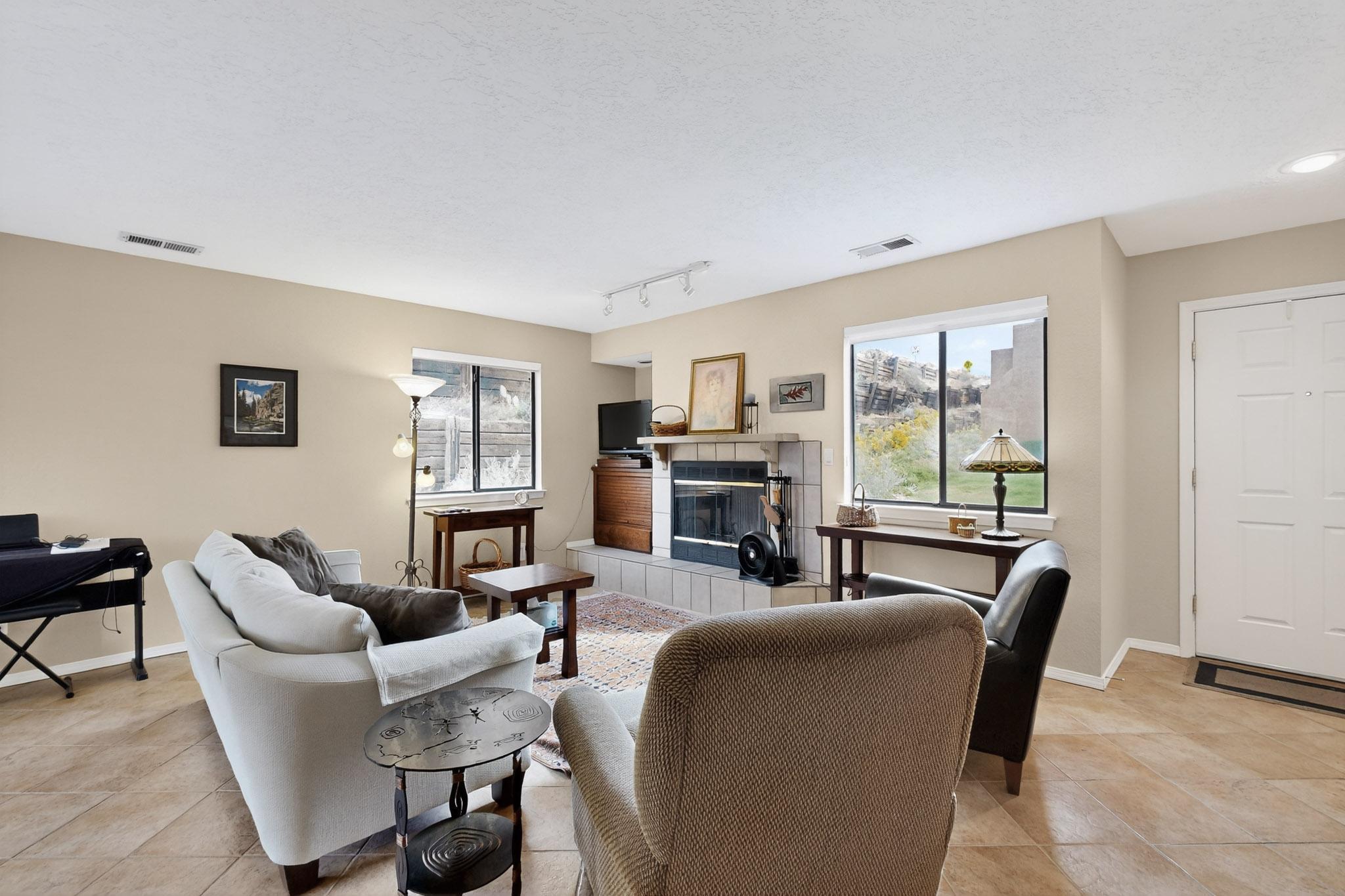 2900 Vista Del Rey NE UNIT 9A