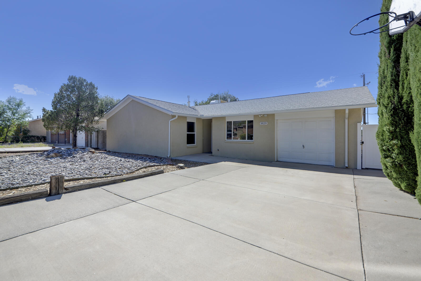 1829 Paisano Street NE