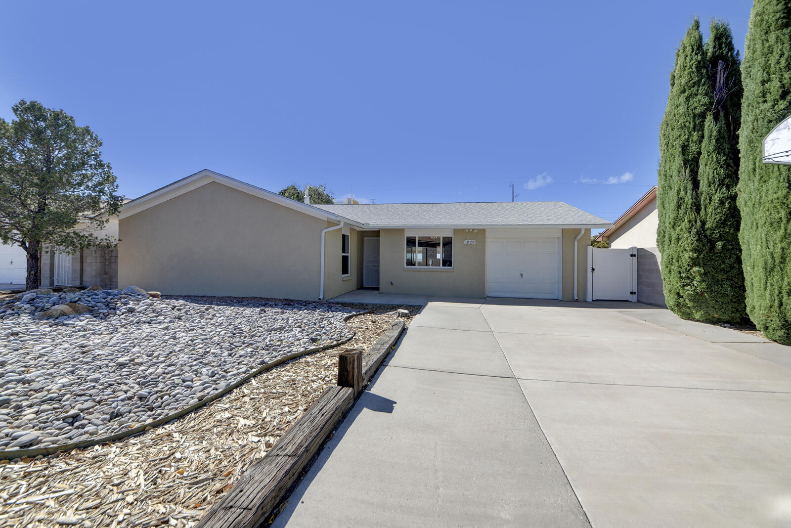 1829 Paisano Street NE