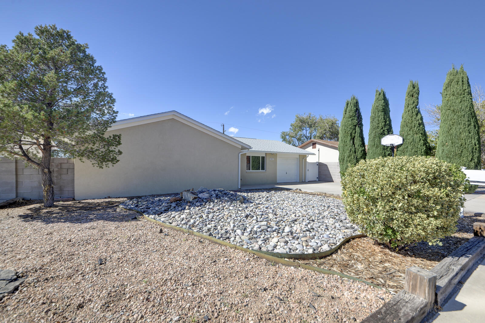 1829 Paisano Street NE