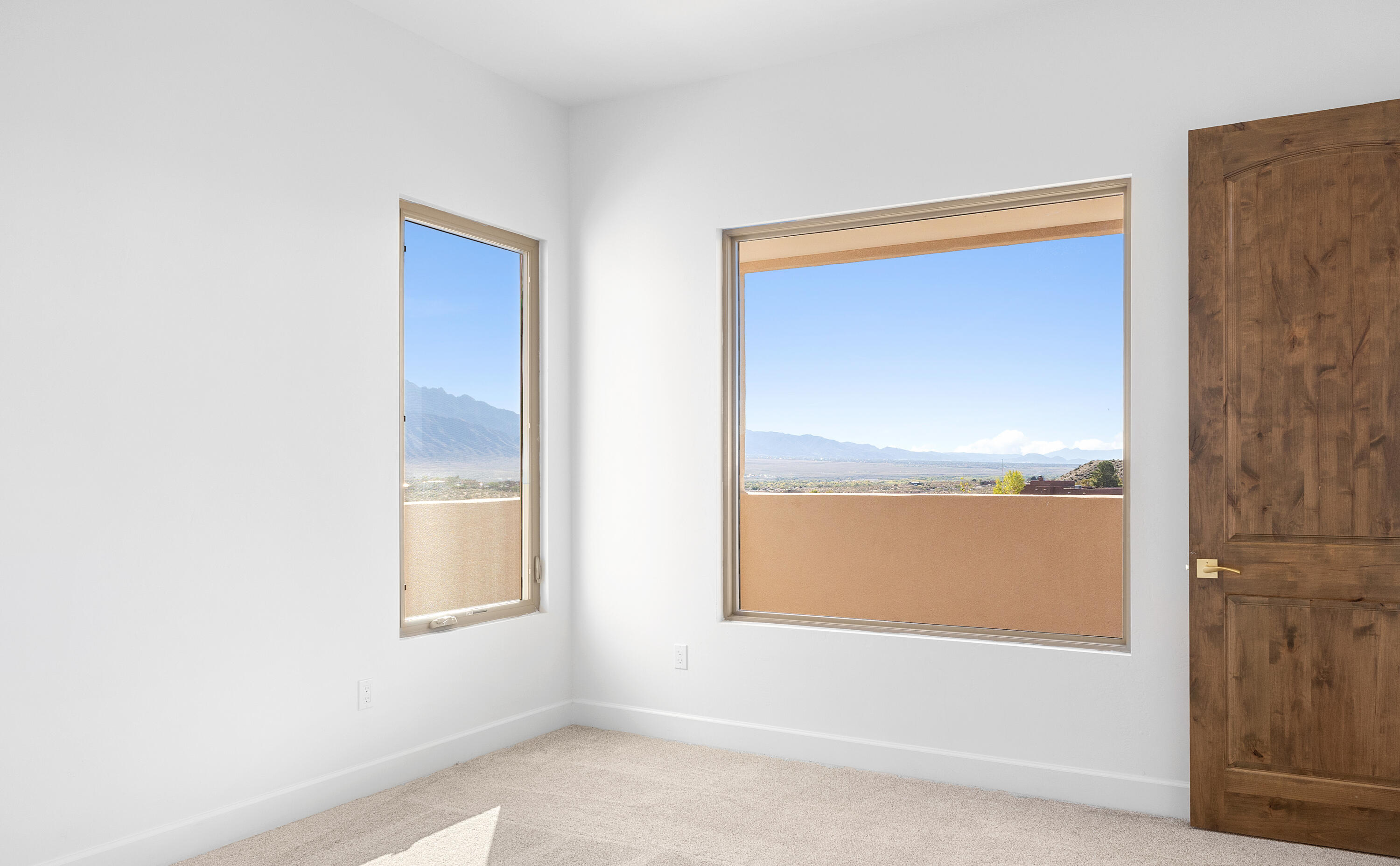 2505 Mansart Court NE