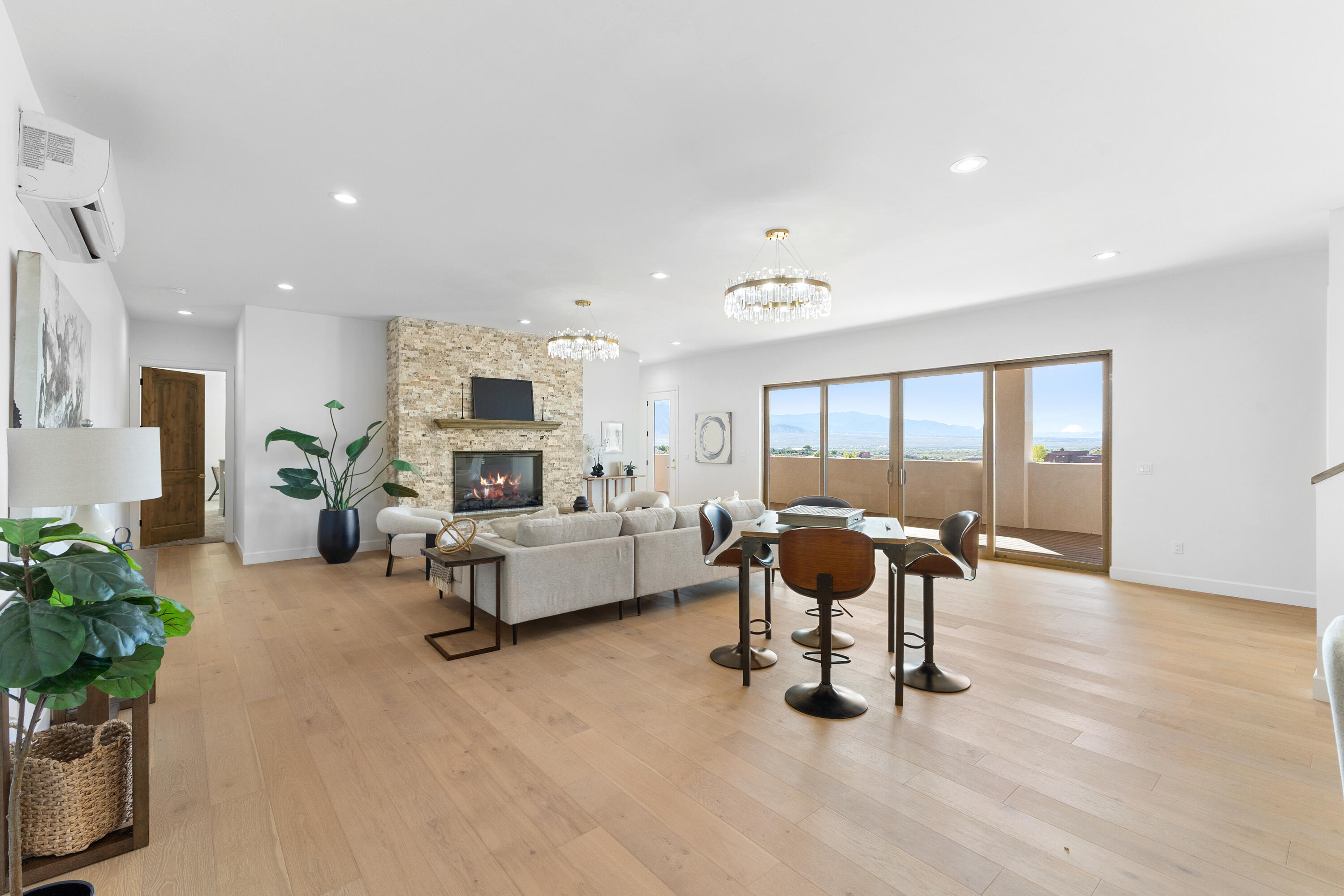 2505 Mansart Court NE