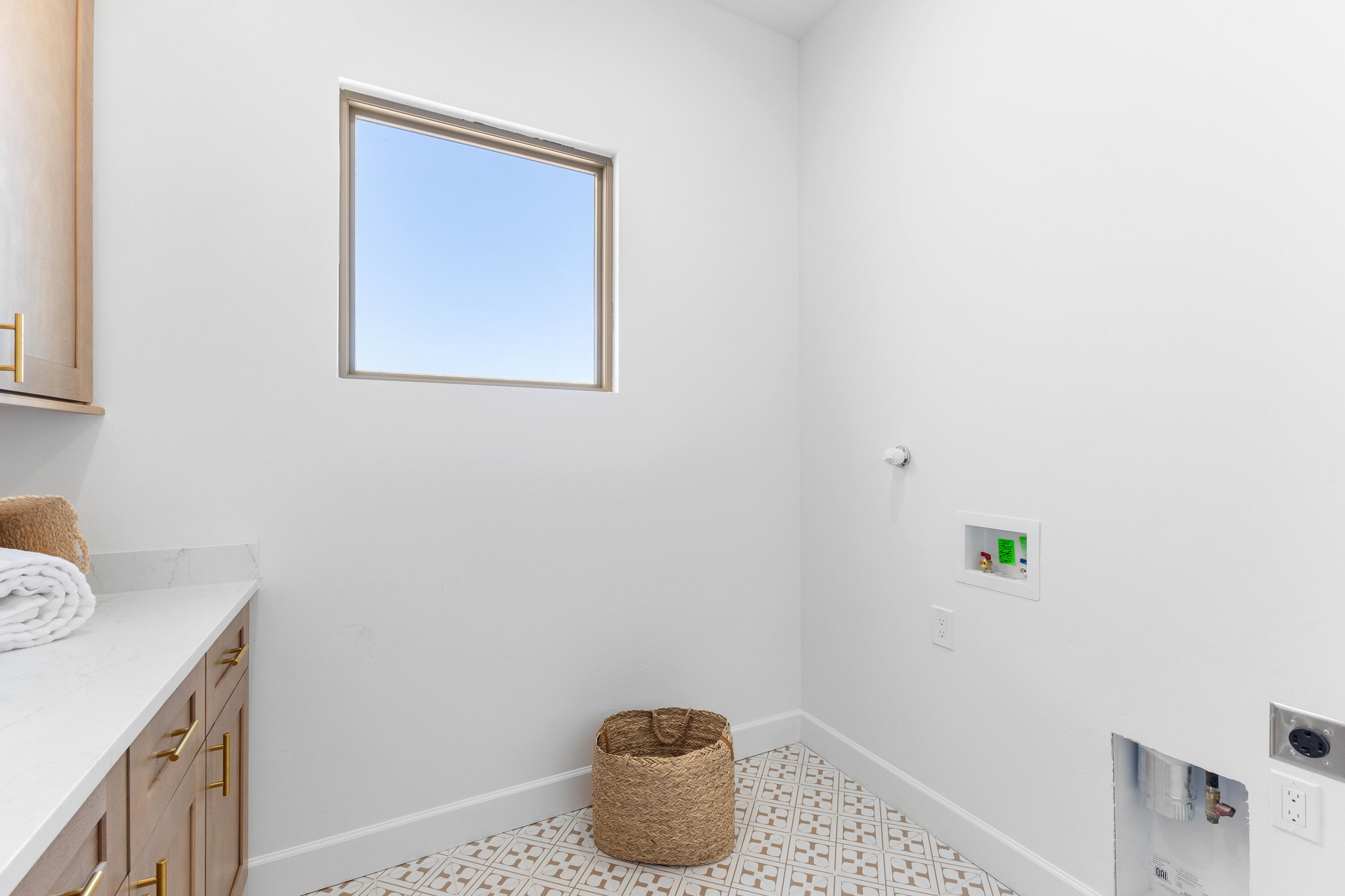 2505 Mansart Court NE