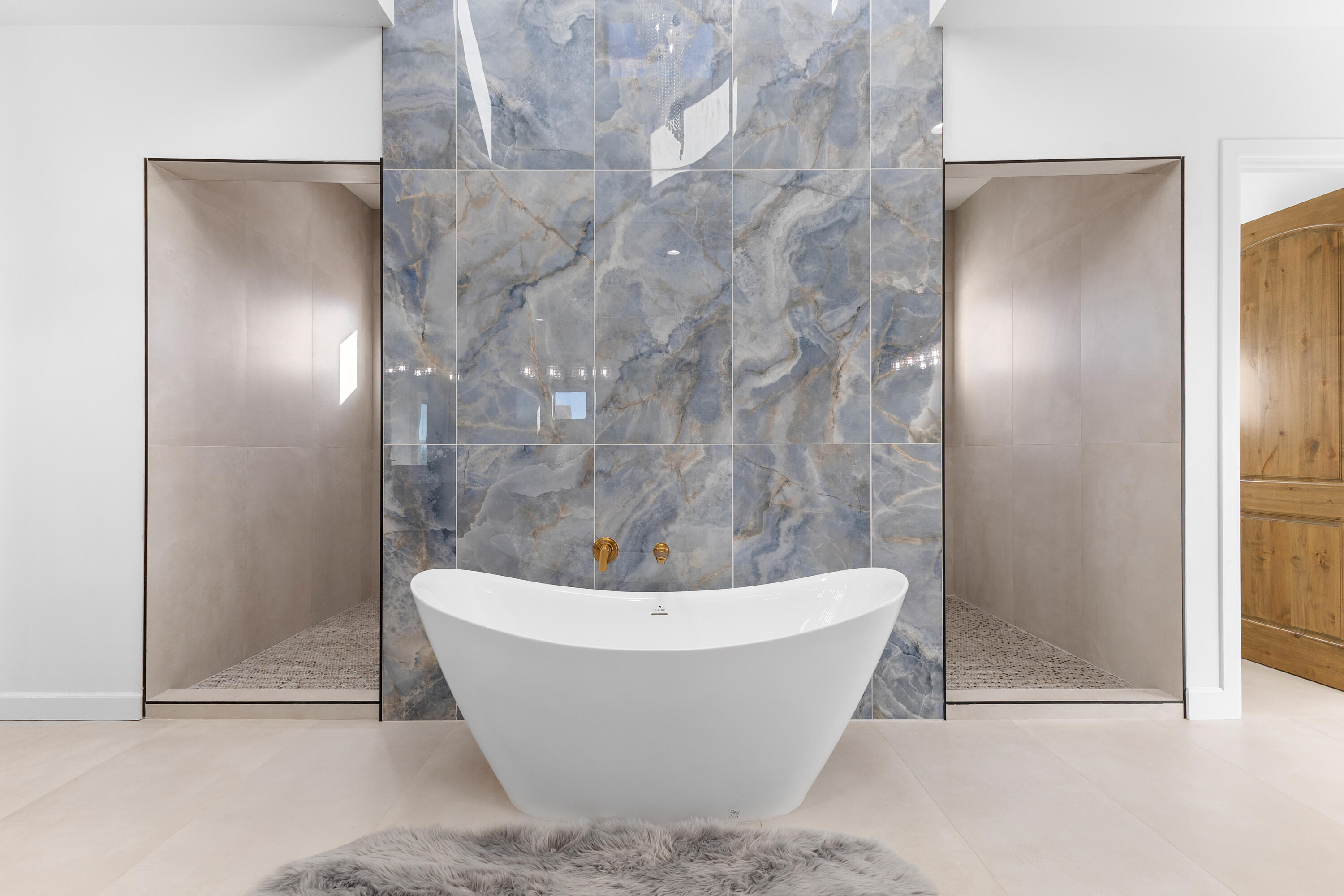 2505 Mansart Court NE