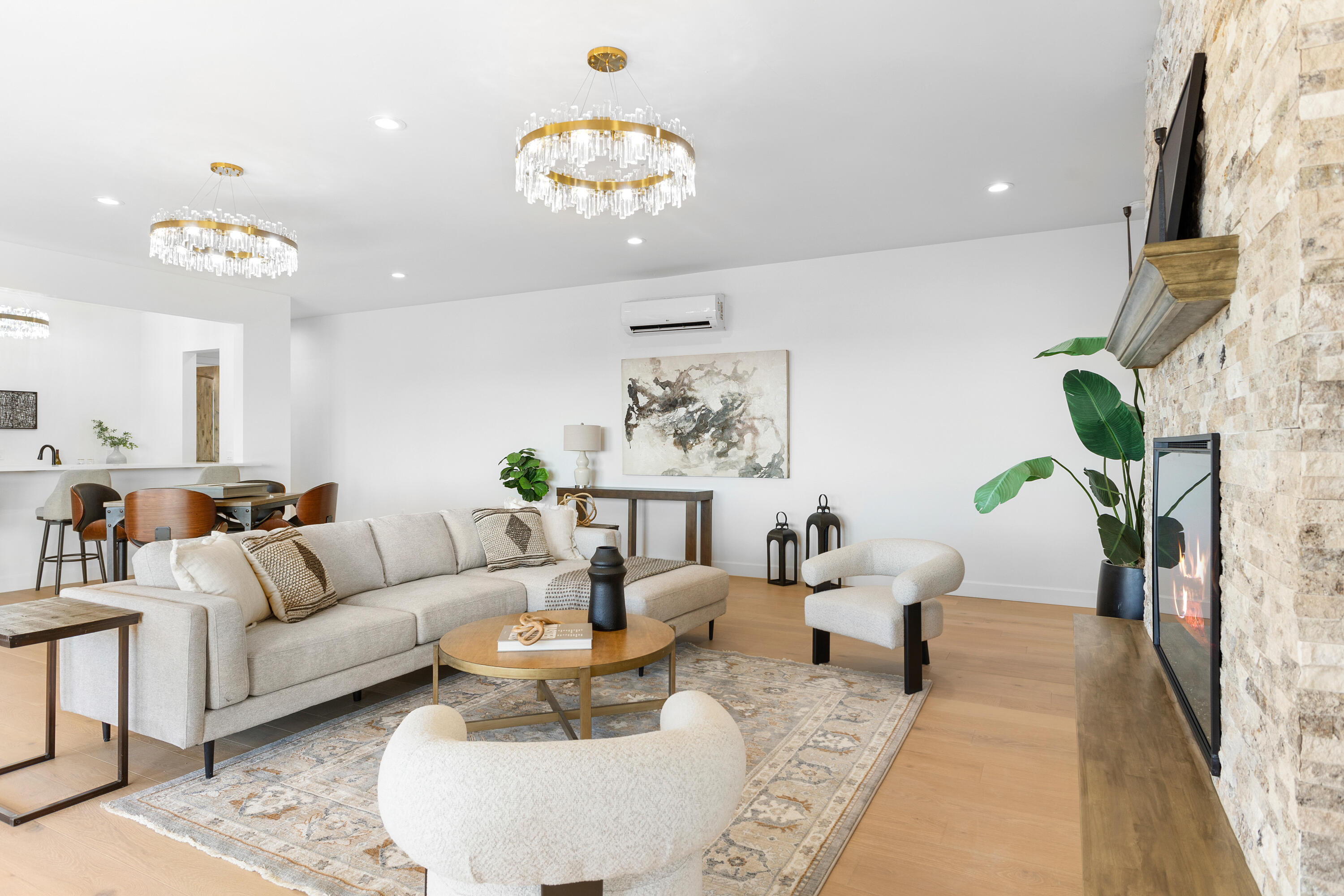 2505 Mansart Court NE