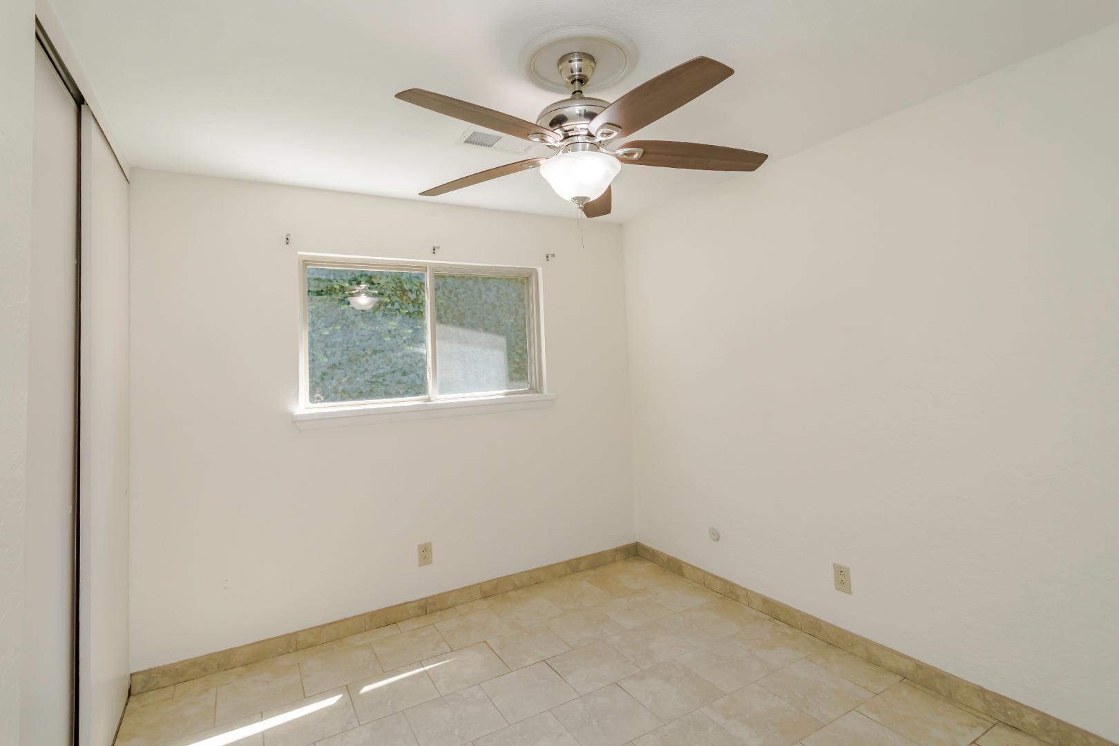 1909 OTHELLO Court NE