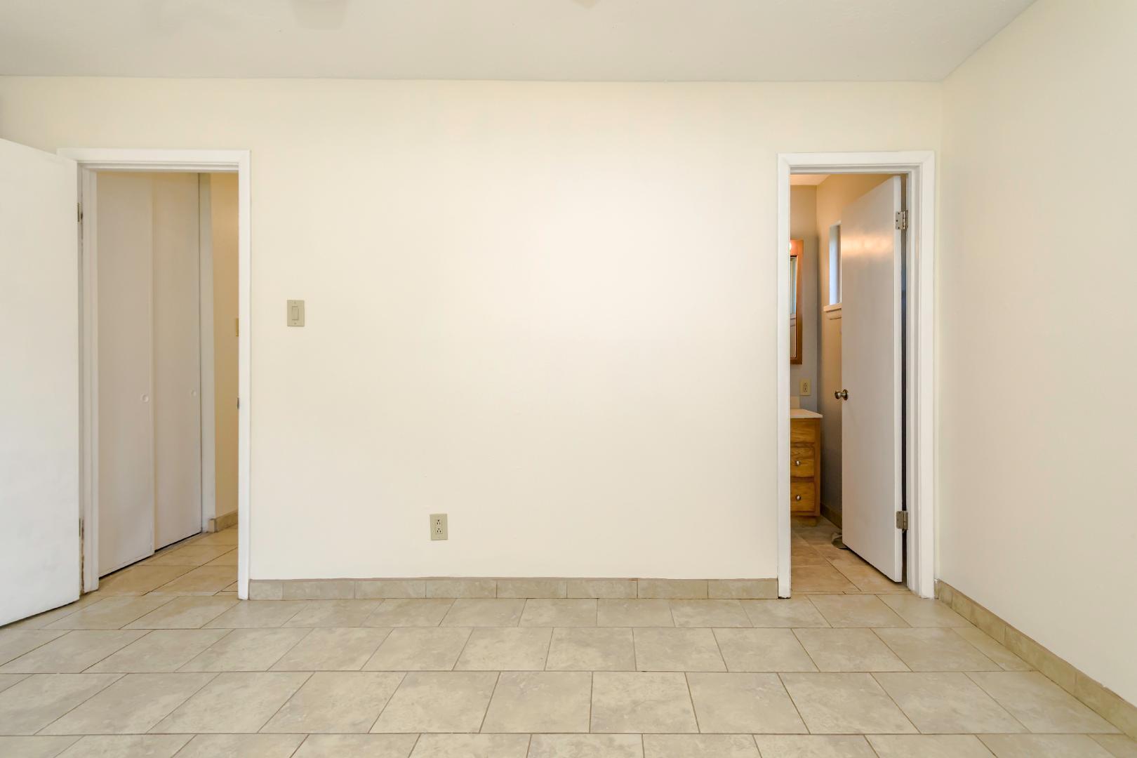 1909 OTHELLO Court NE