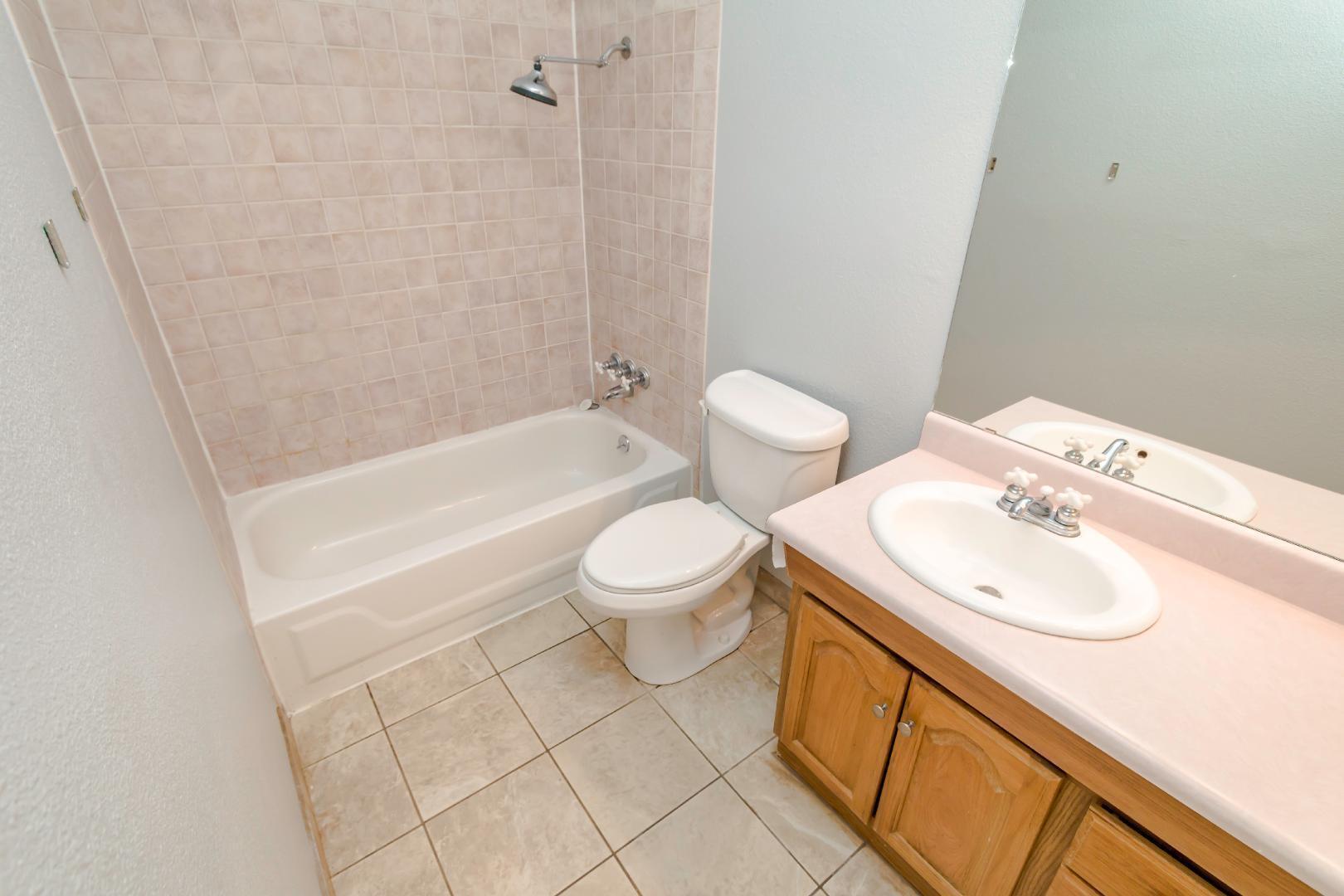 1909 OTHELLO Court NE