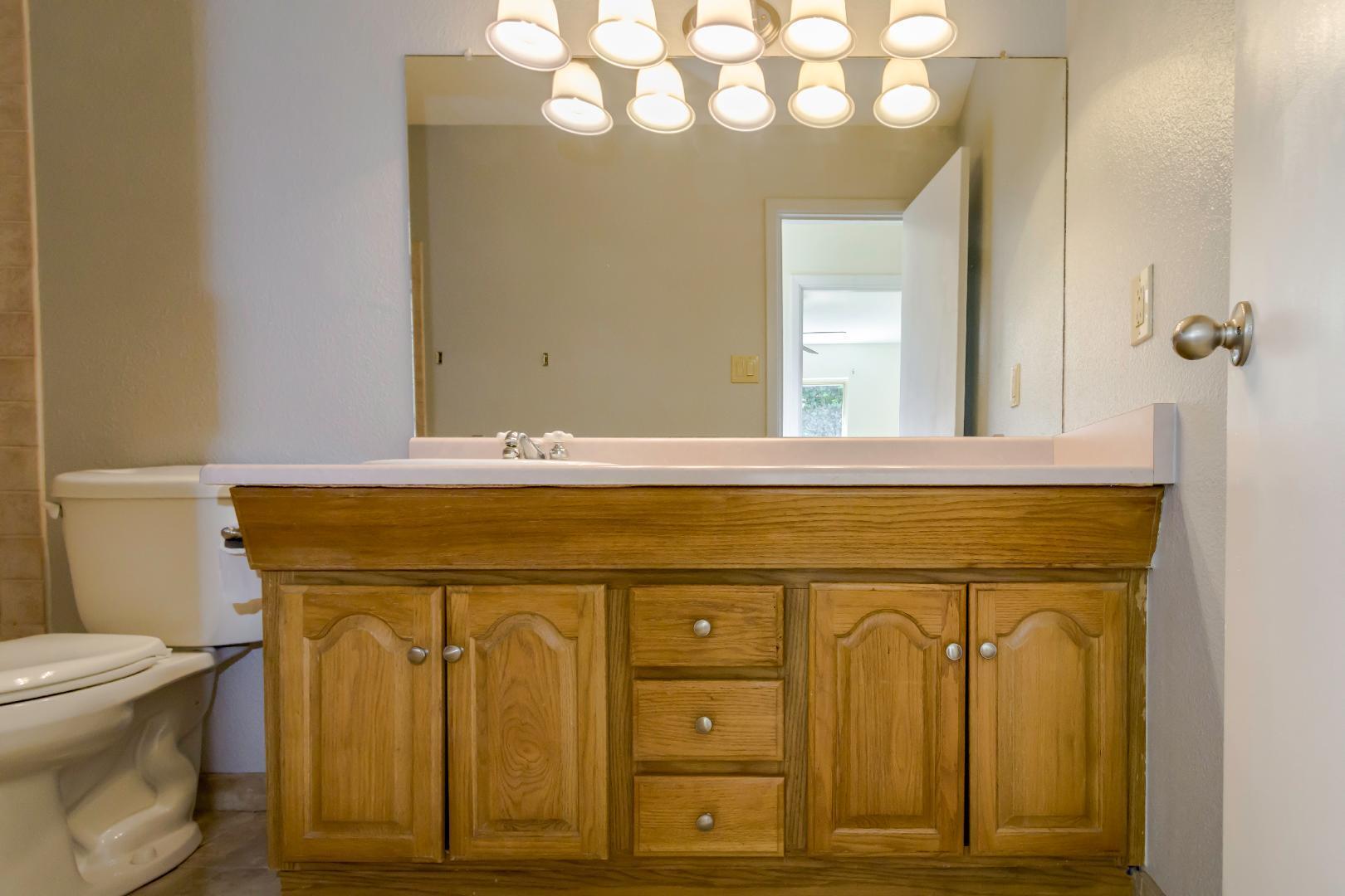 1909 OTHELLO Court NE