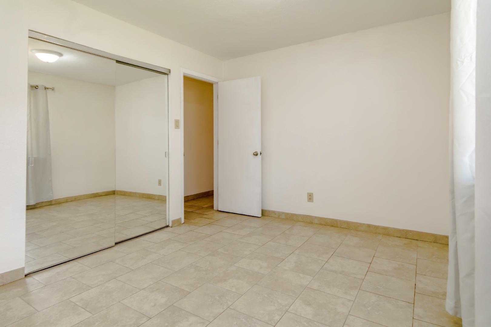 1909 OTHELLO Court NE