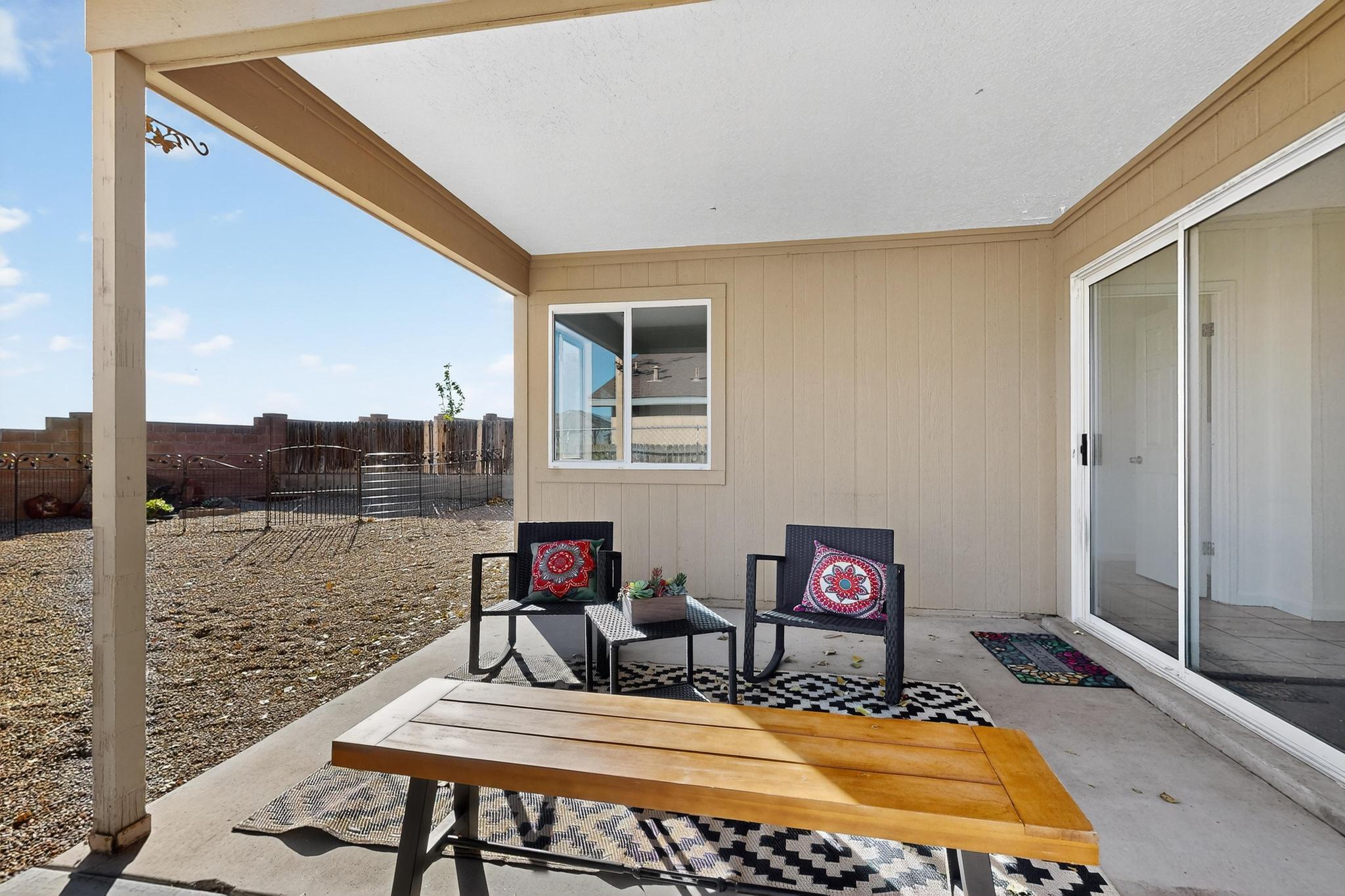 616 Sedona Meadows Drive NE