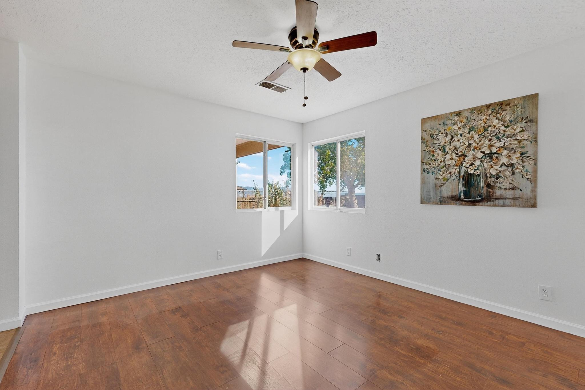 616 Sedona Meadows Drive NE