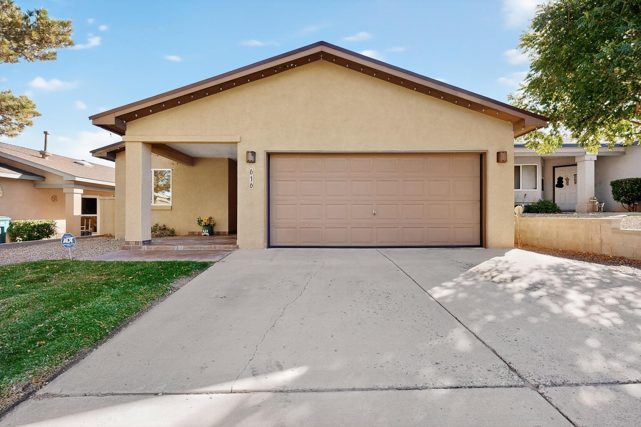 616 Sedona Meadows Drive NE