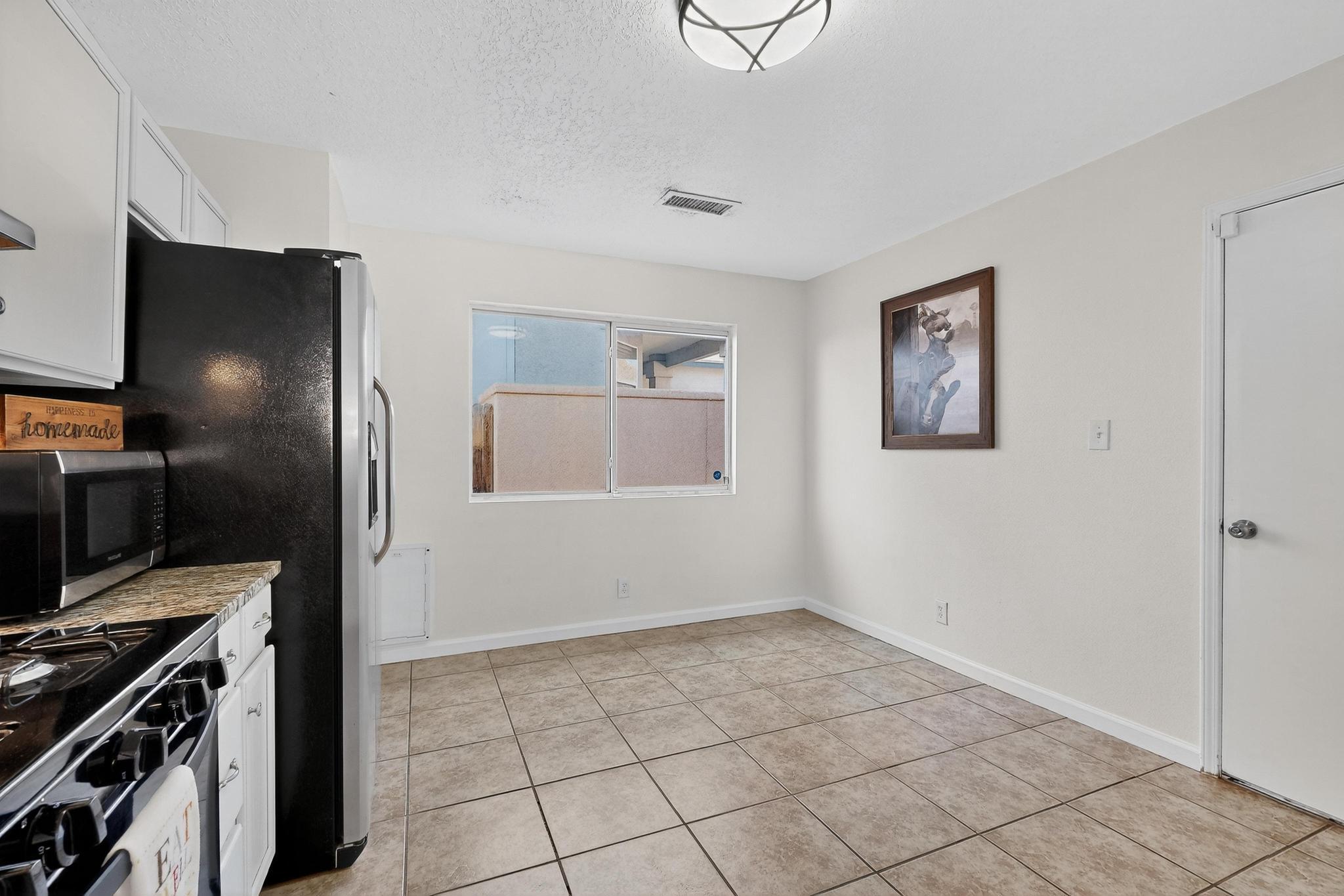 616 Sedona Meadows Drive NE