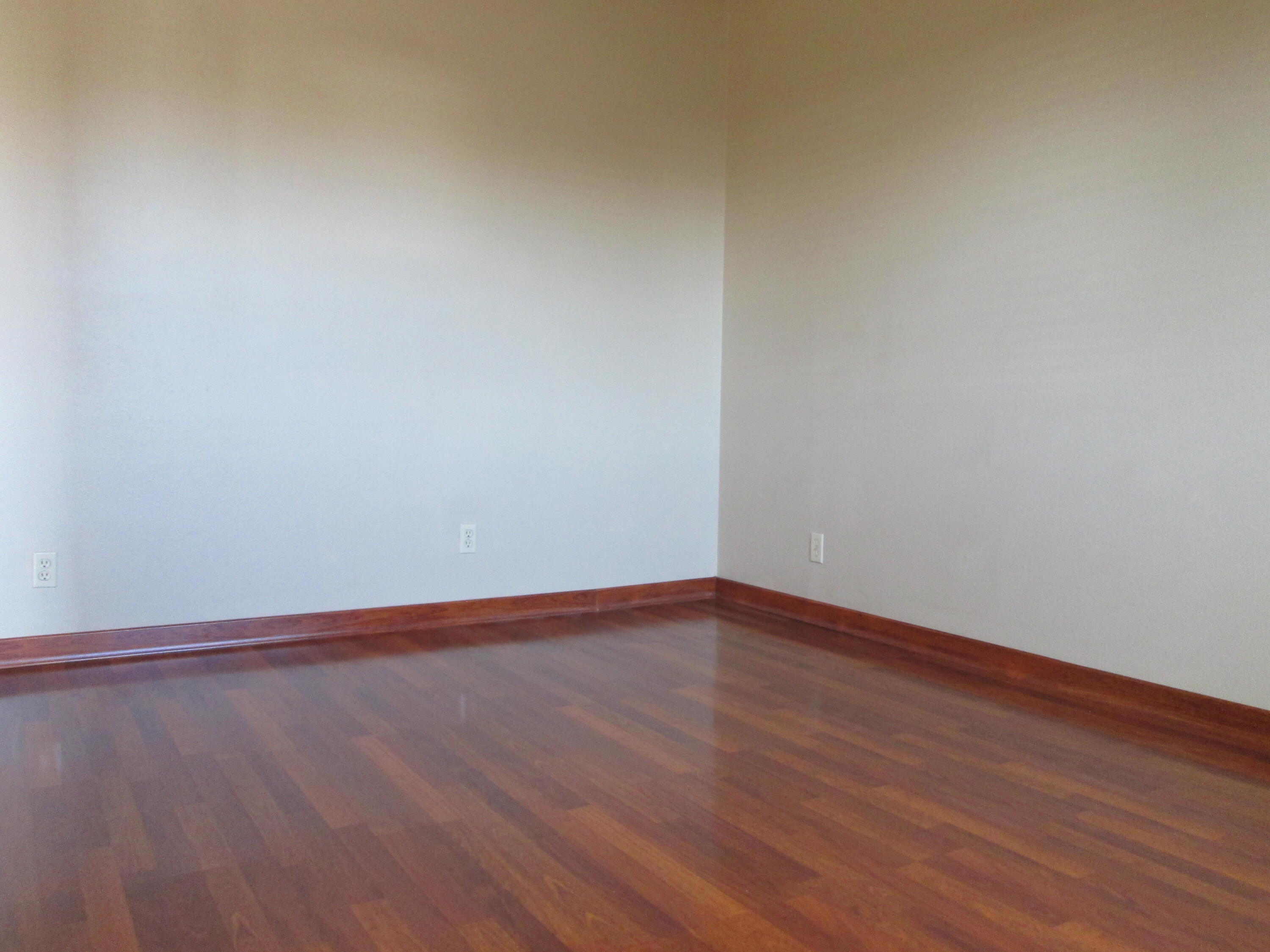 10105 Malaguena Lane NE