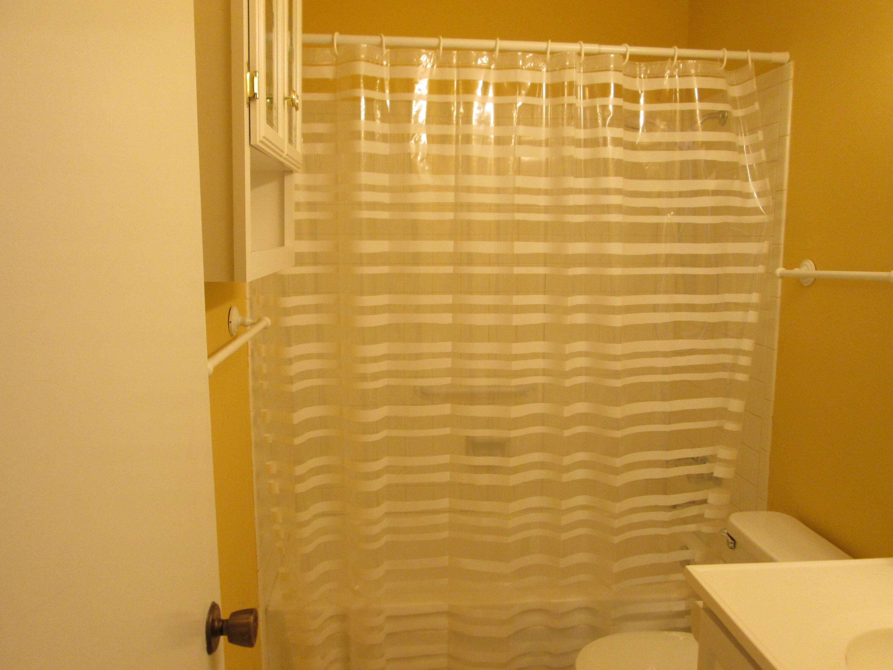 10105 Malaguena Lane NE