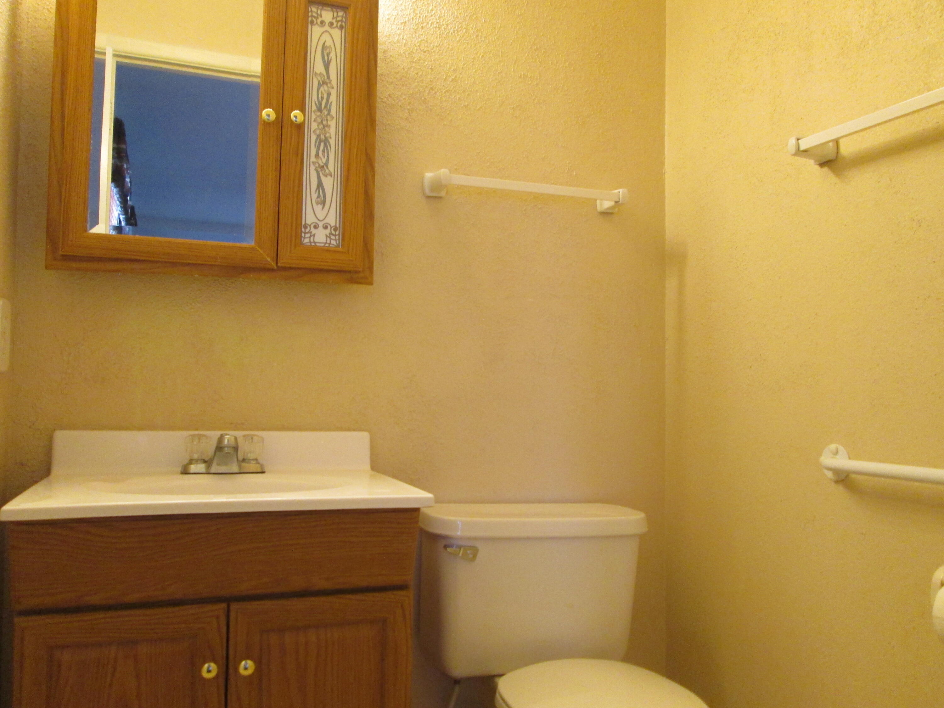 10105 Malaguena Lane NE