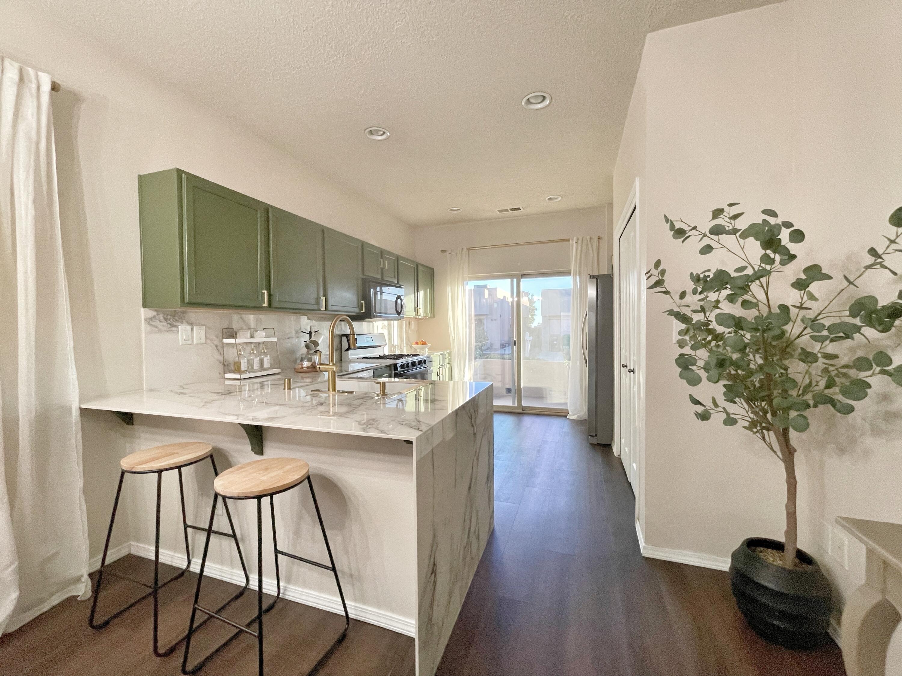 4405 Desert Lily Court SE
