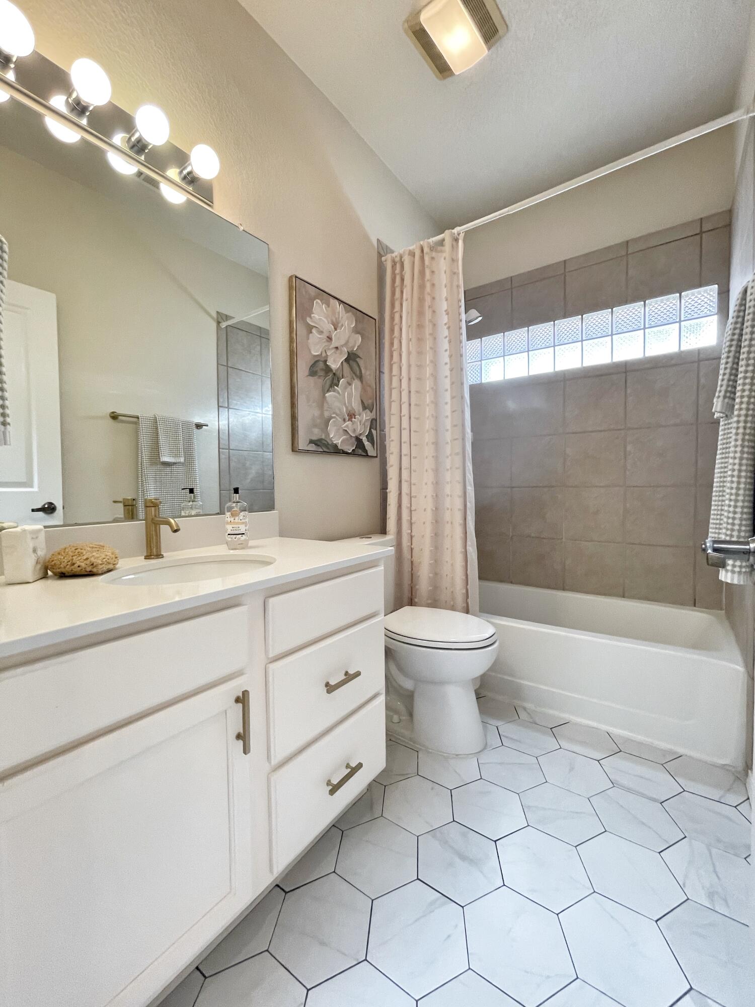 4405 Desert Lily Court SE
