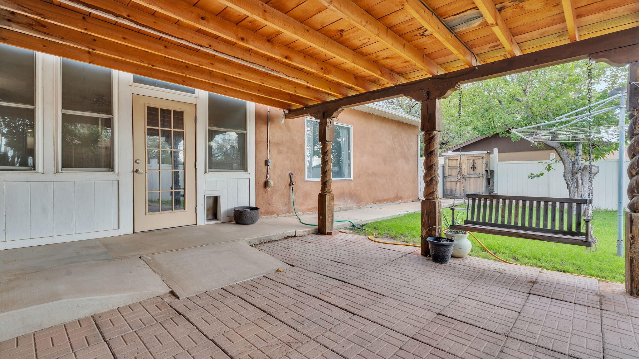118 Neal Avenue