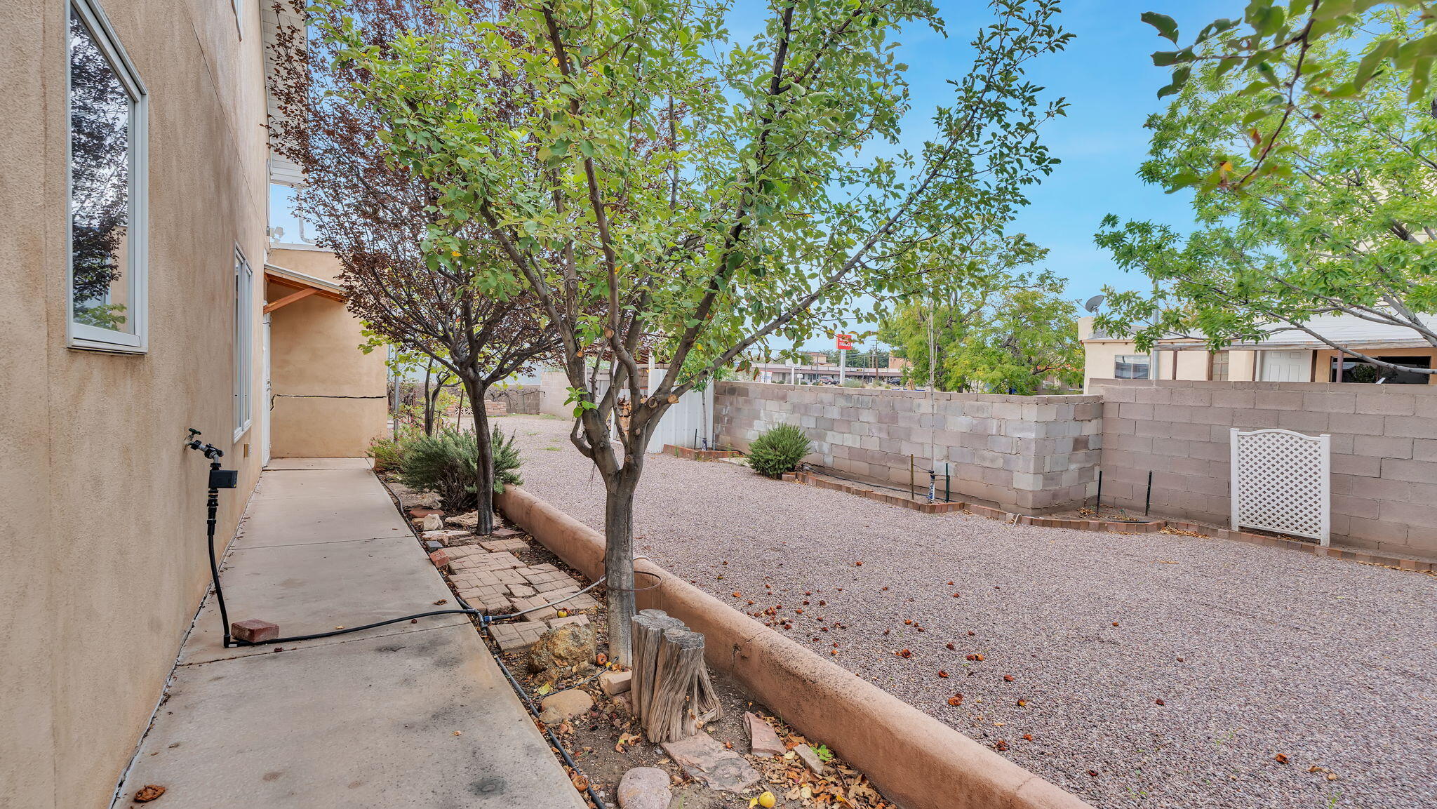 118 Neal Avenue