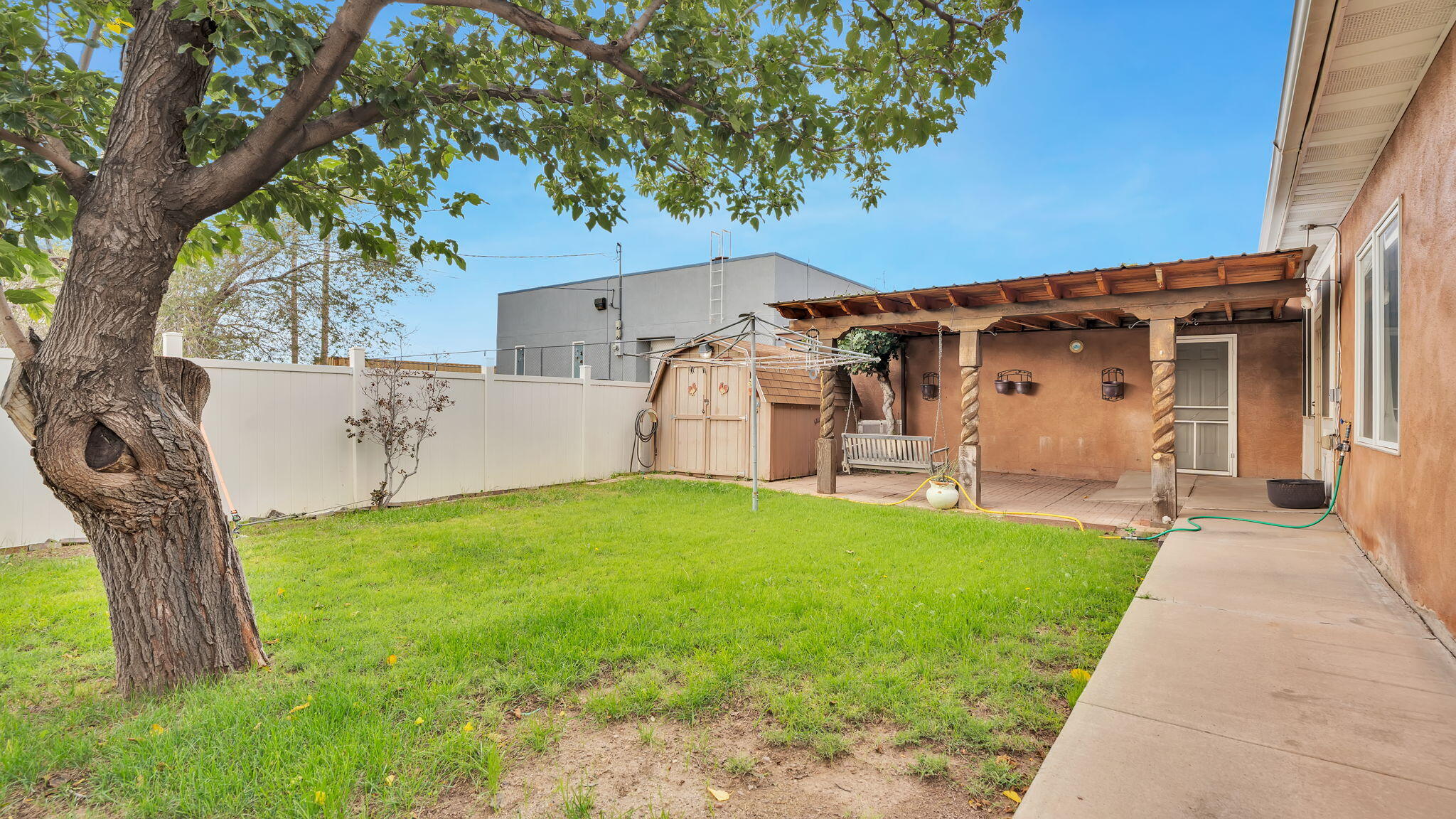 118 Neal Avenue
