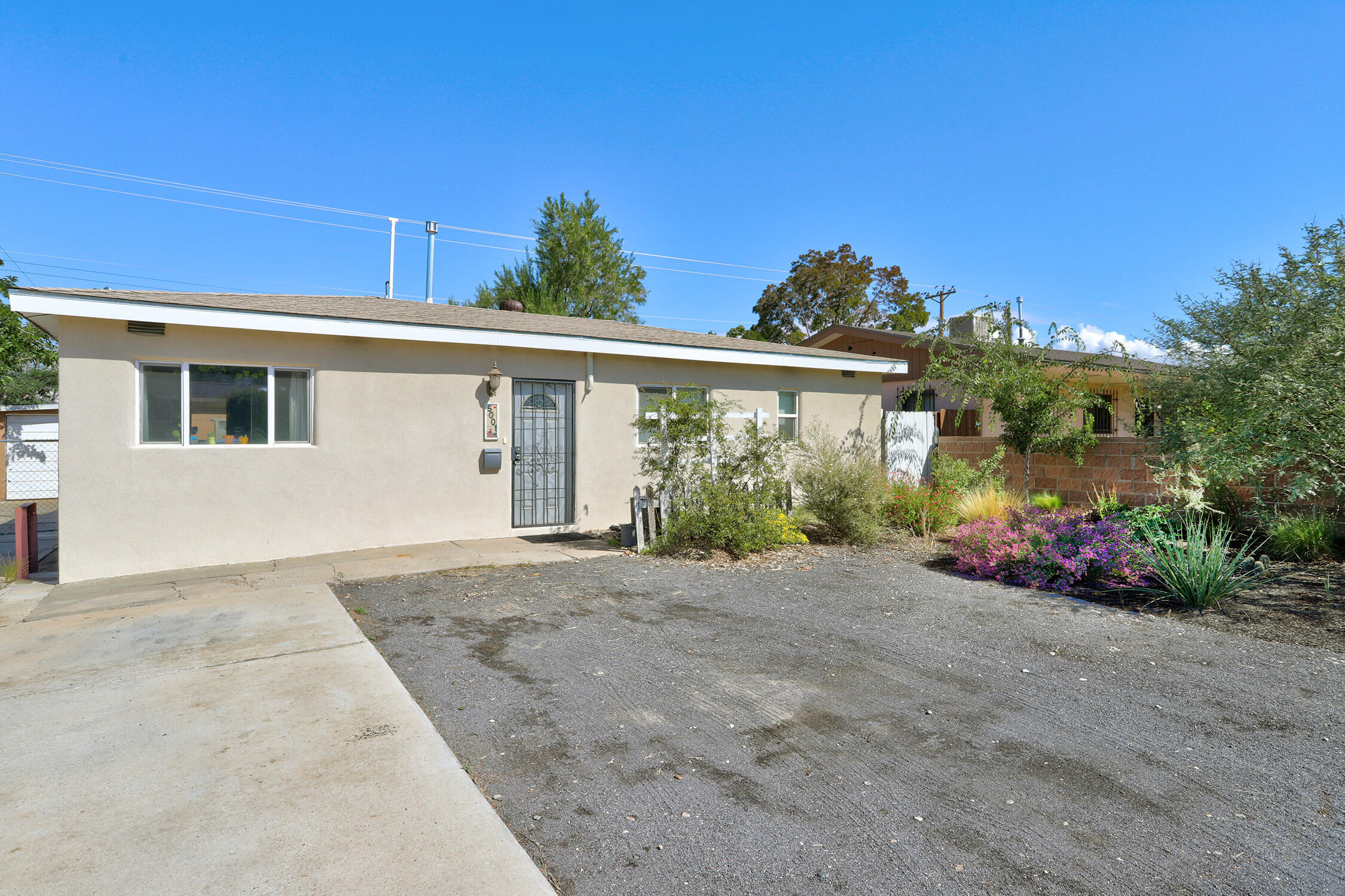 5001 COMANCHE Road NE