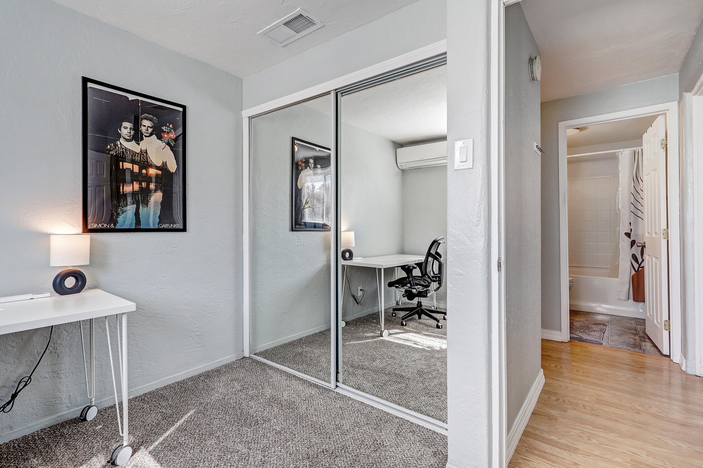 5001 COMANCHE Road NE