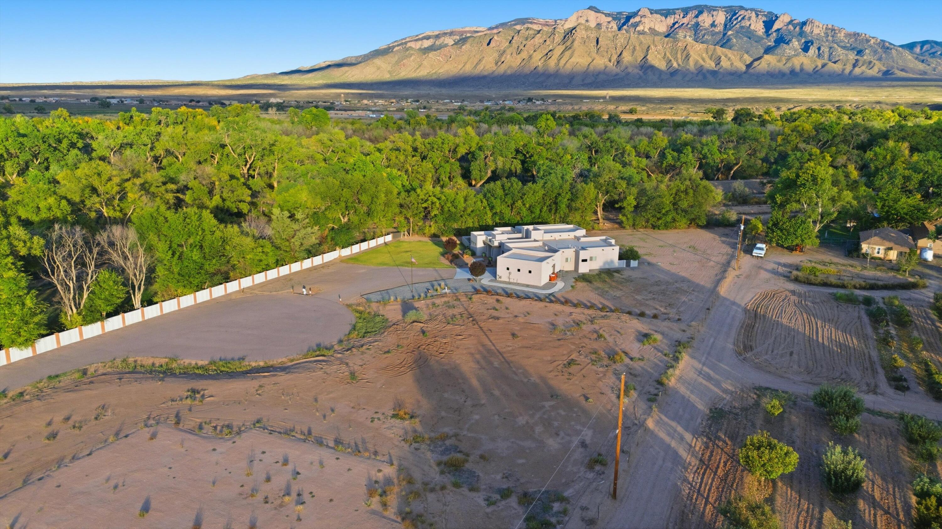 30 Paseo Del Luz De Noches