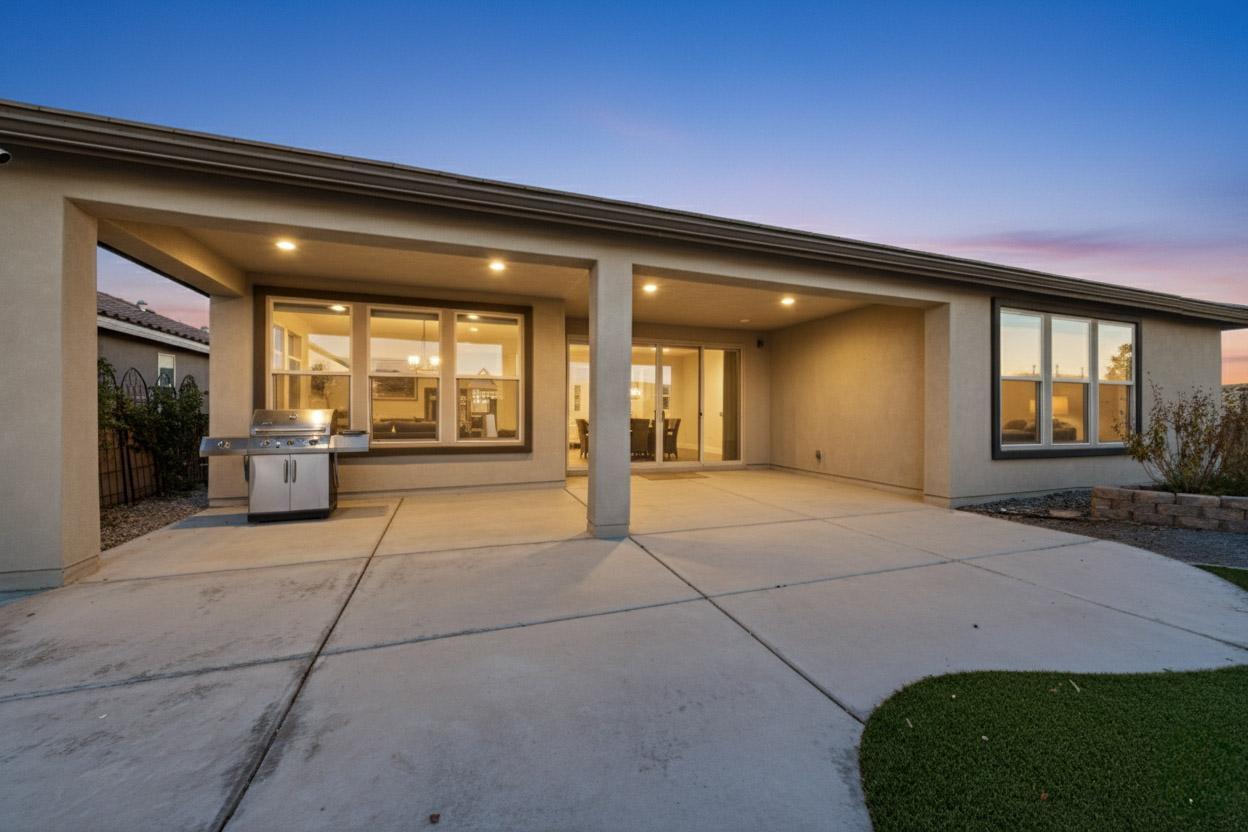 1800 Duke City Street SE