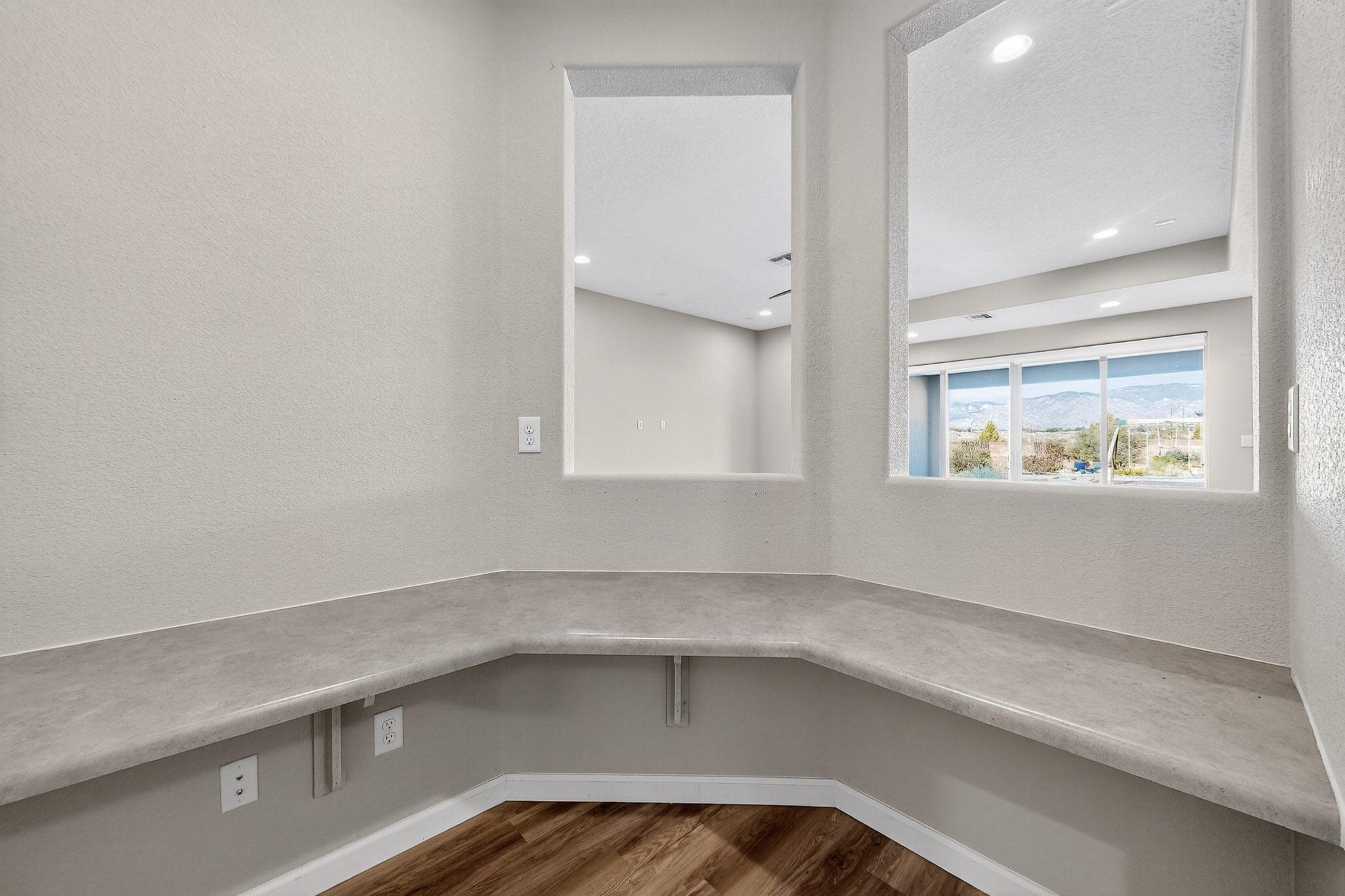 1800 Duke City Street SE