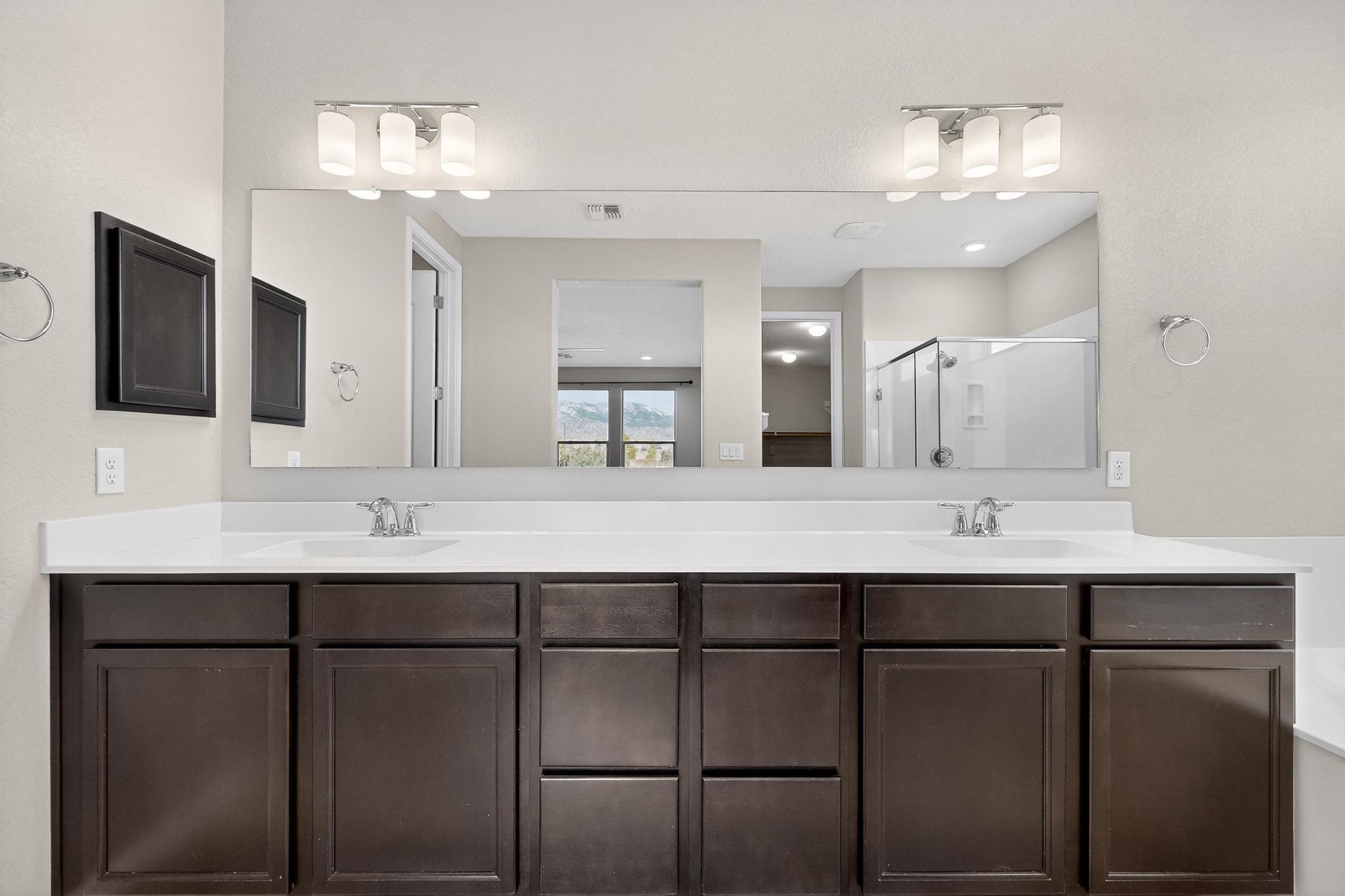 1800 Duke City Street SE