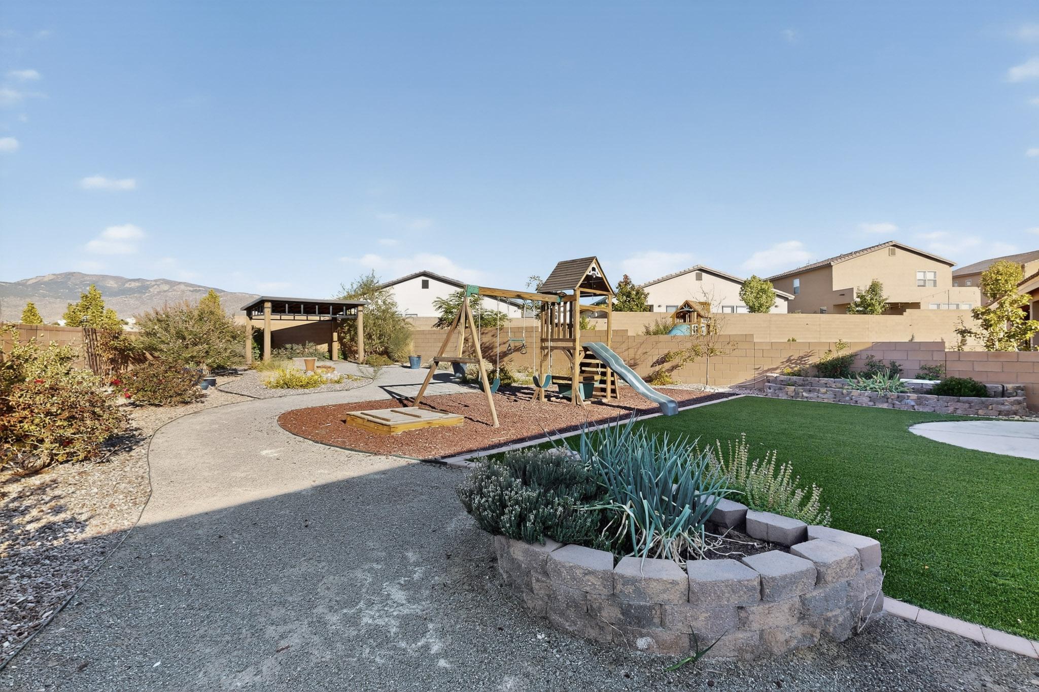 1800 Duke City Street SE