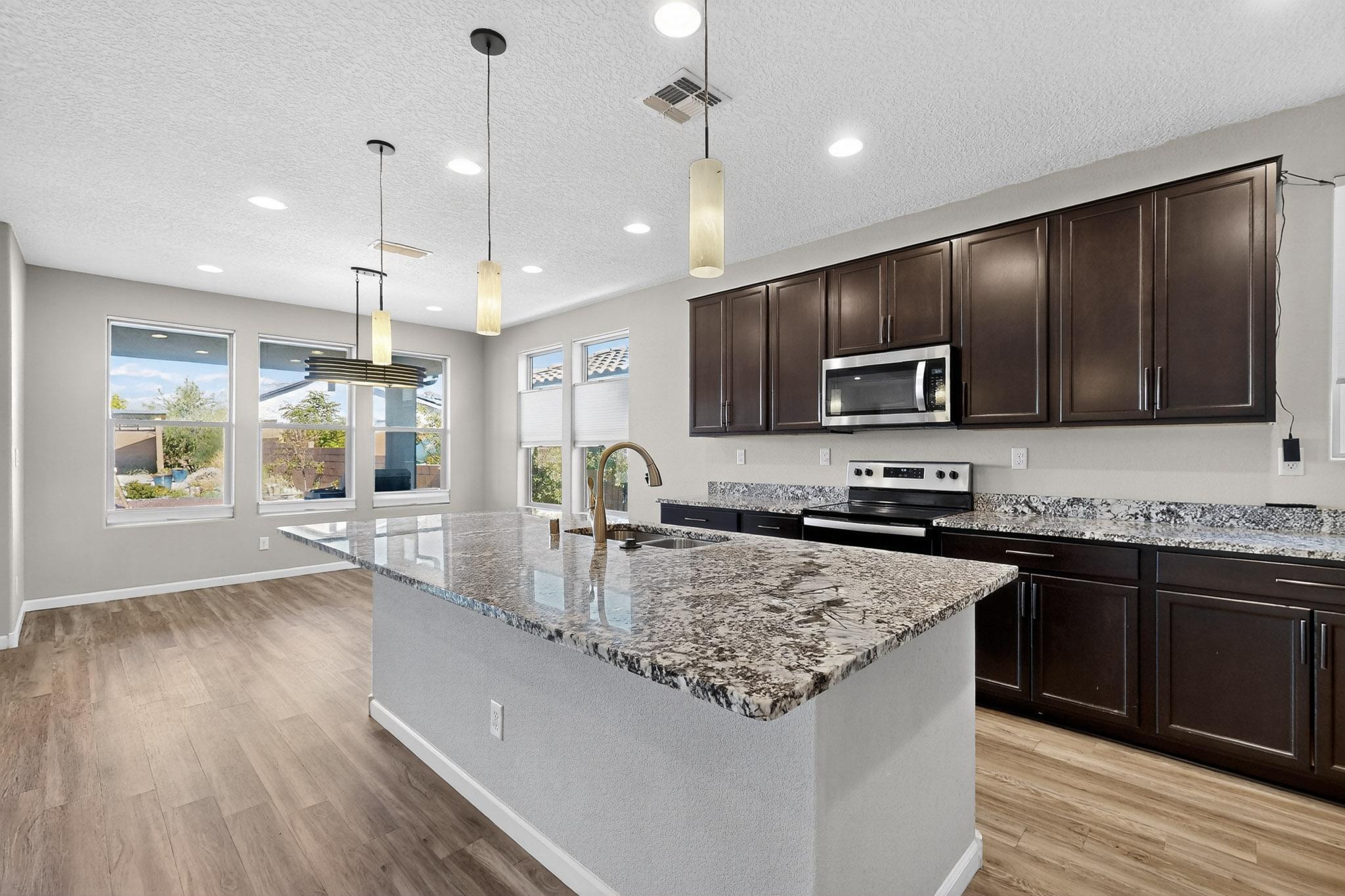 1800 Duke City Street SE