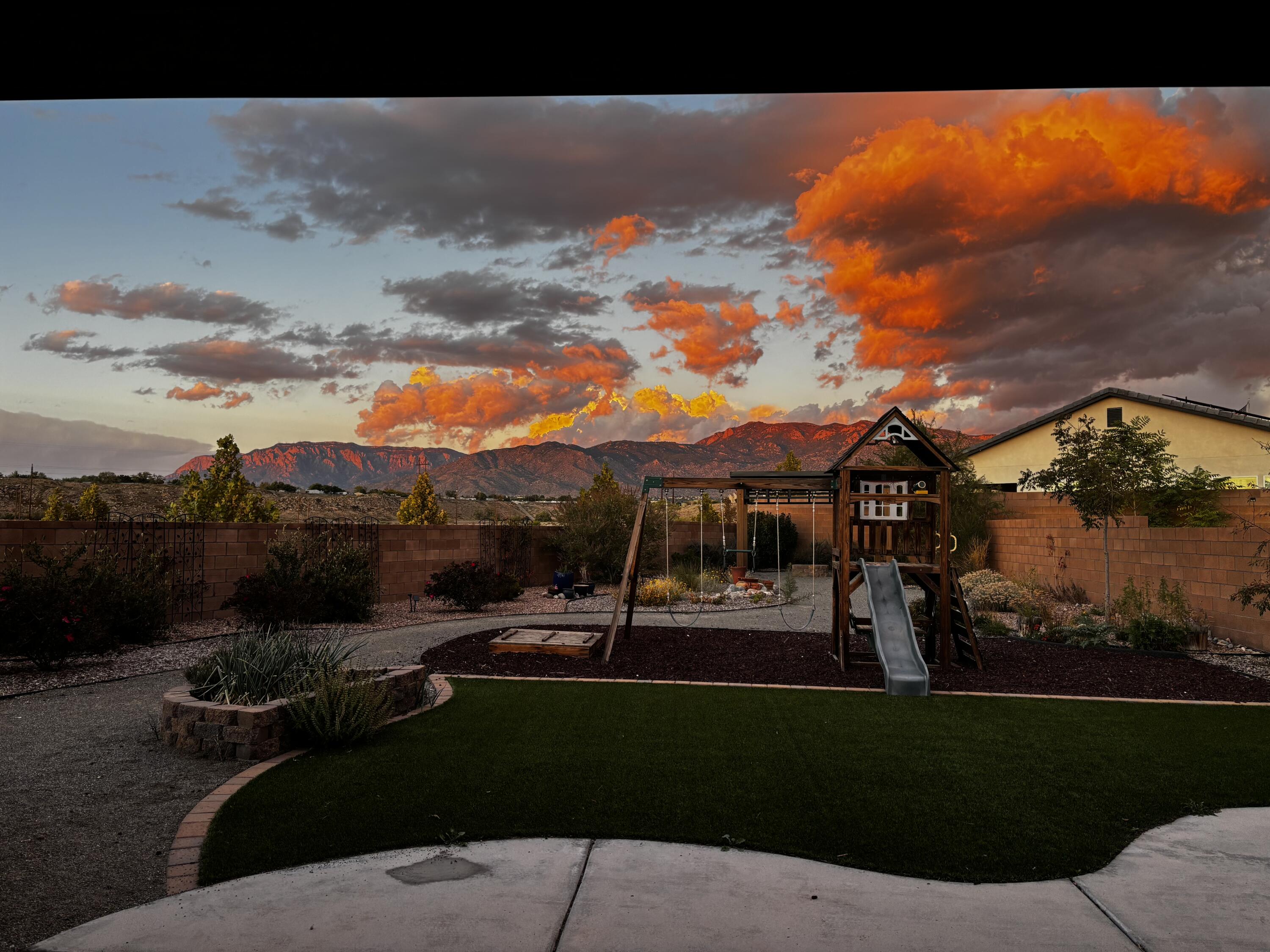 1800 Duke City Street SE