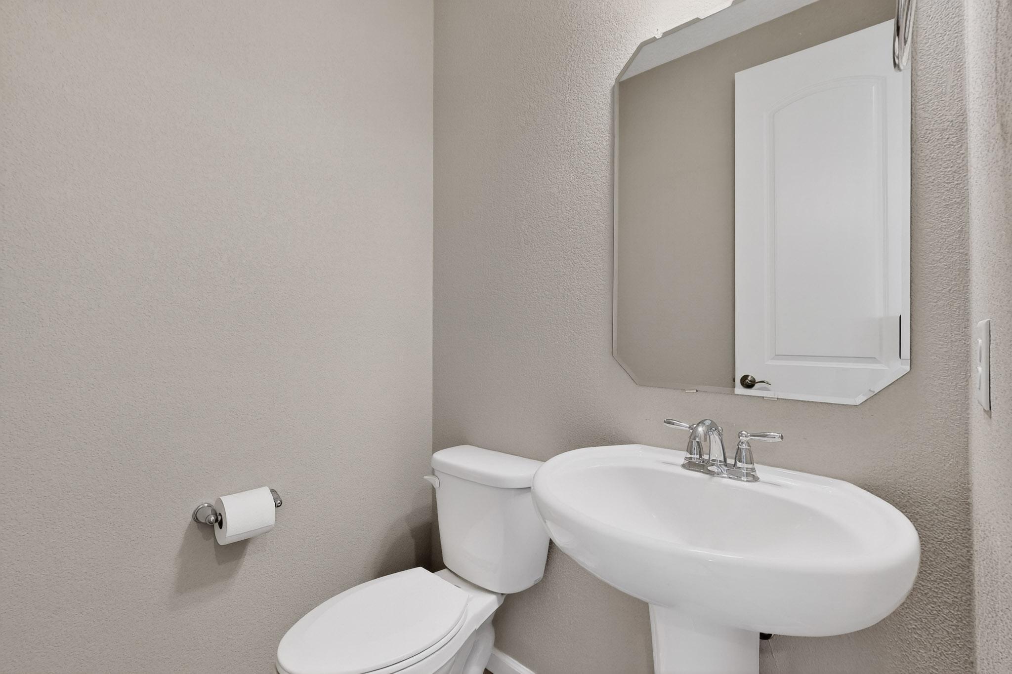 1800 Duke City Street SE