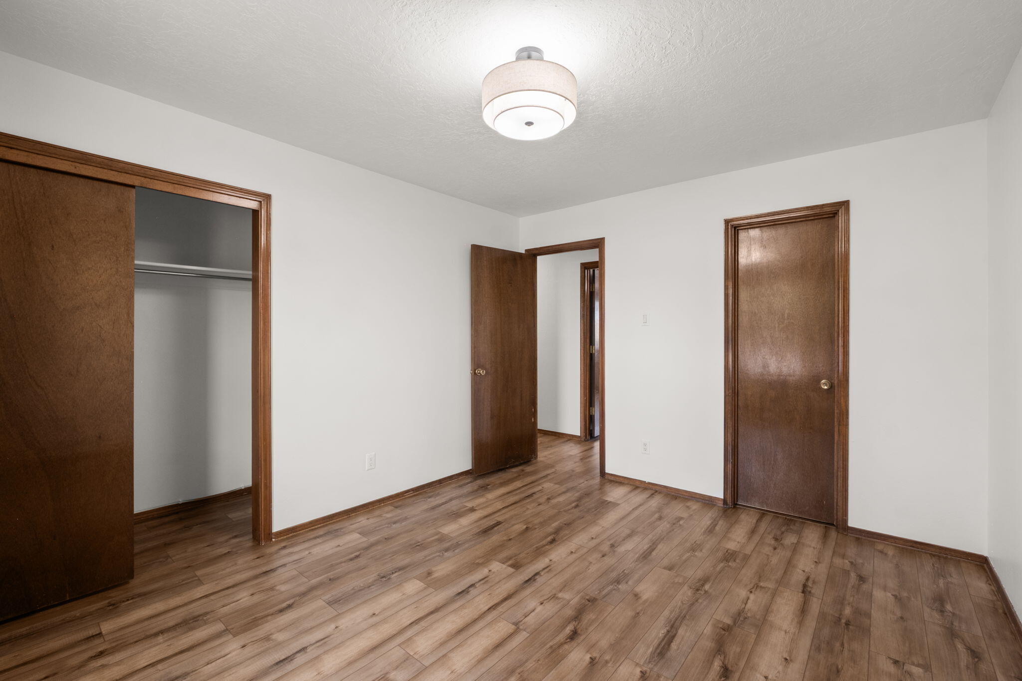 9812 Admiral Dewey Avenue NE