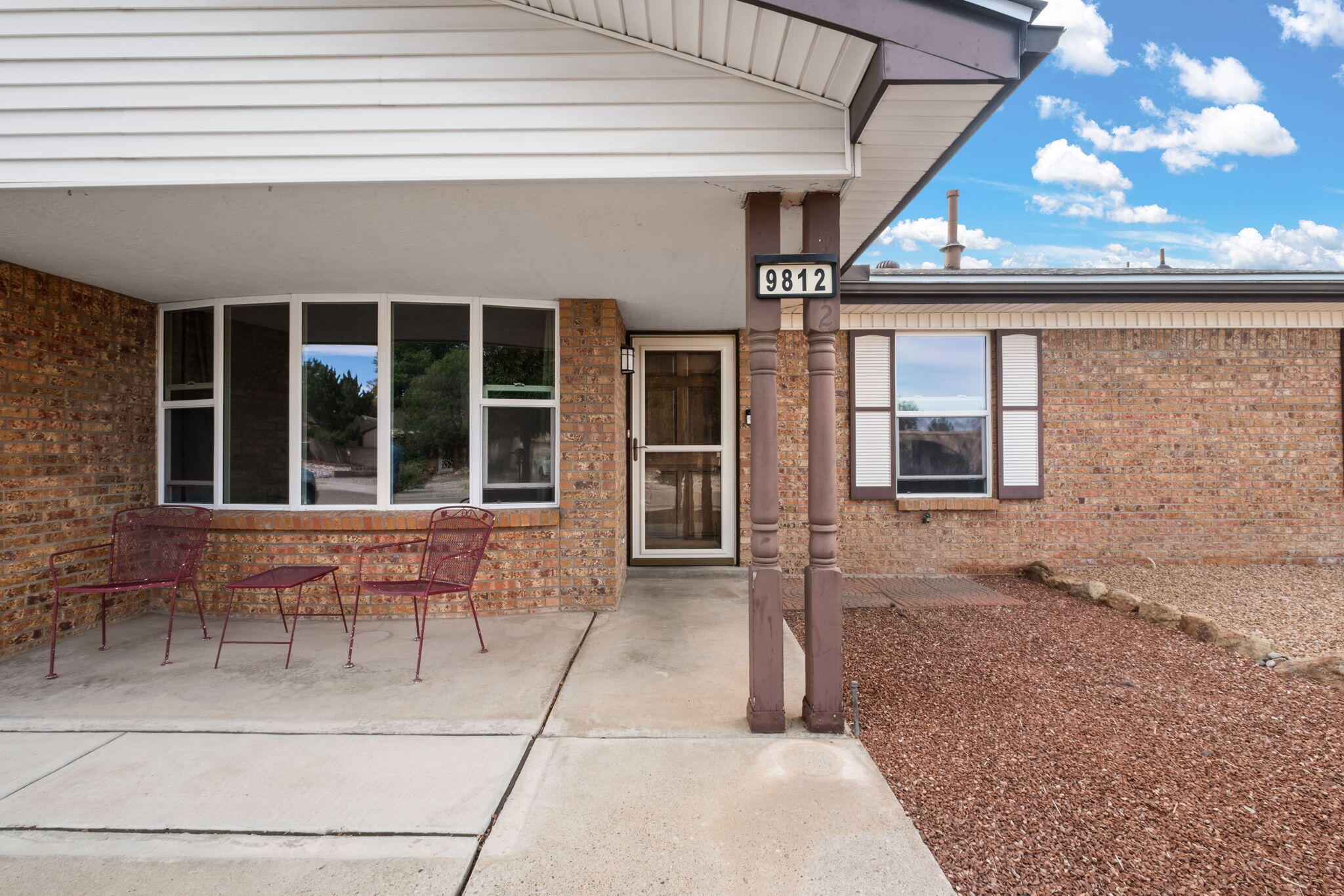 9812 Admiral Dewey Avenue NE