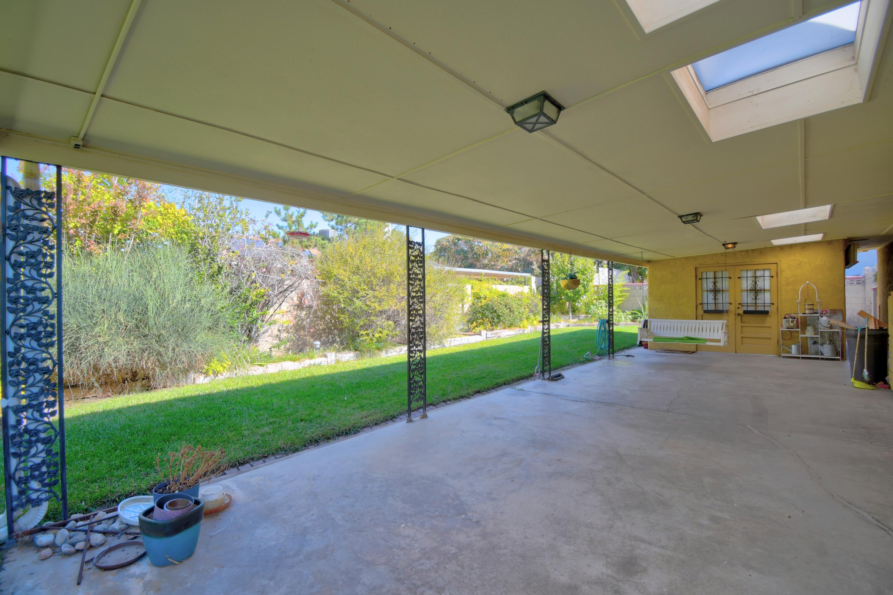 6909 Welton Drive NE