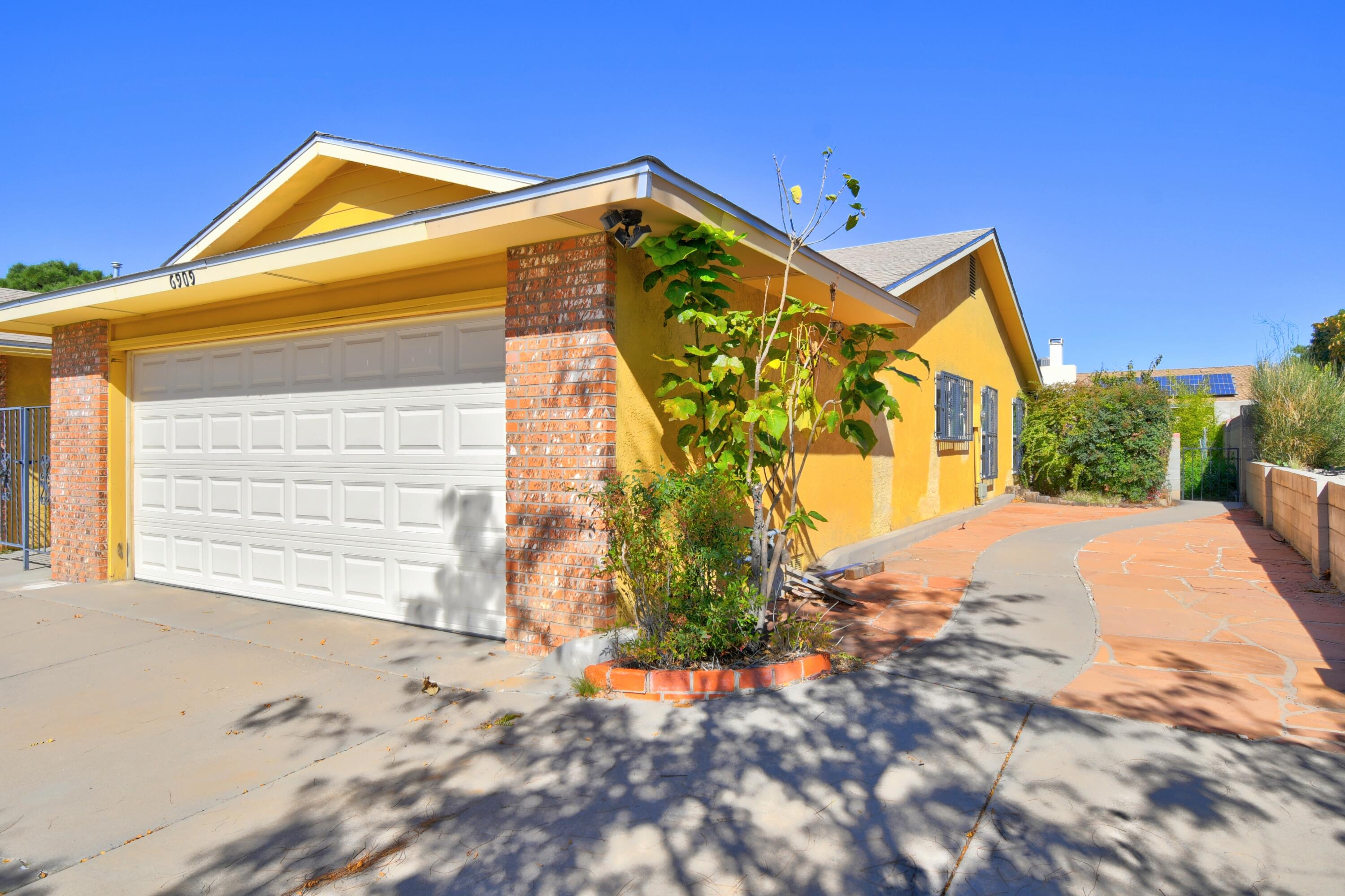 6909 Welton Drive NE