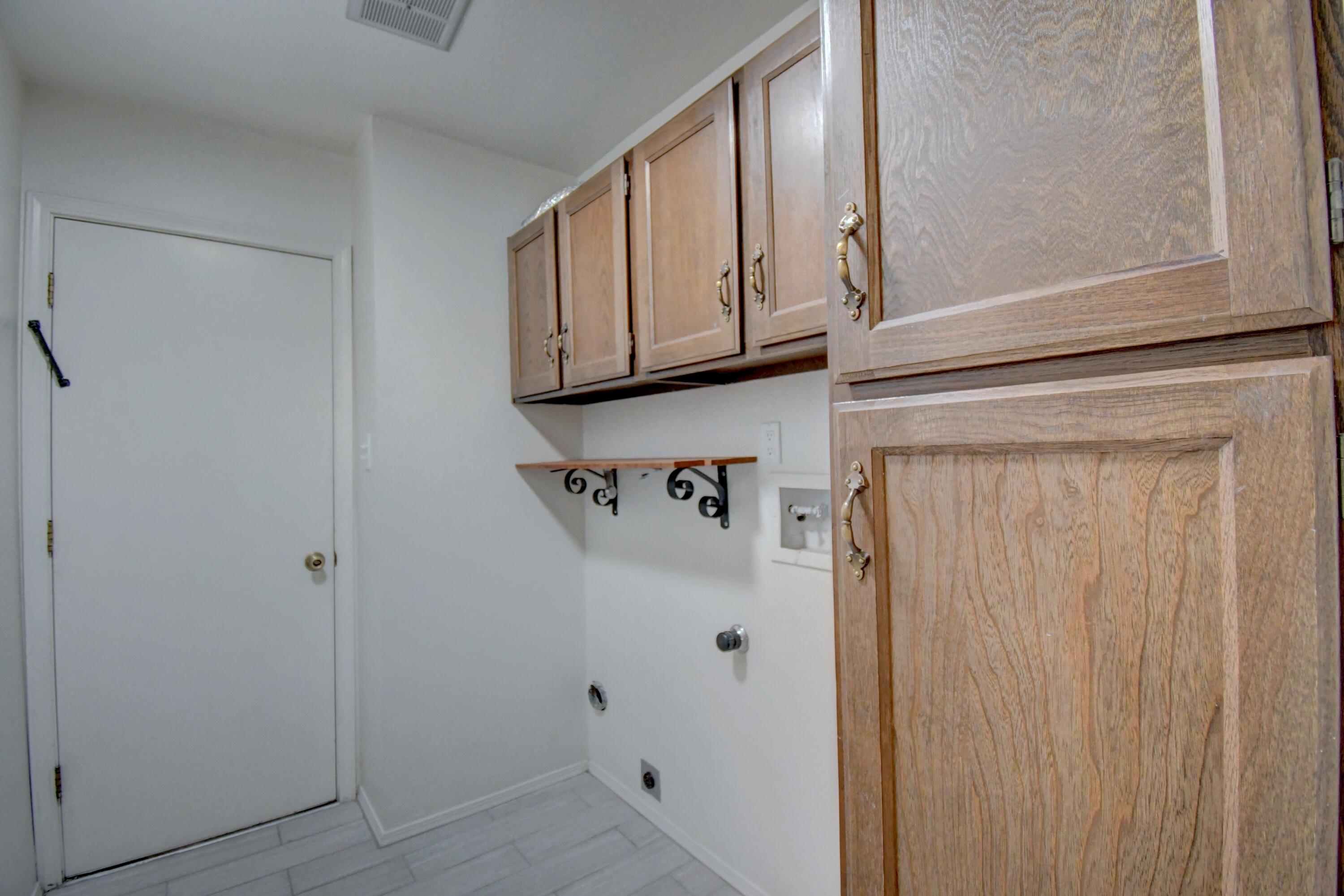 6909 Welton Drive NE