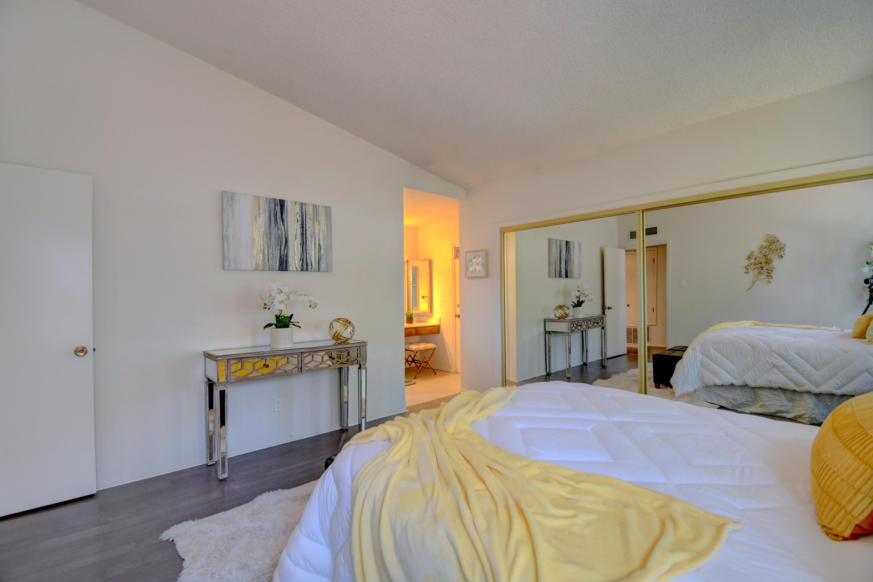 6909 Welton Drive NE