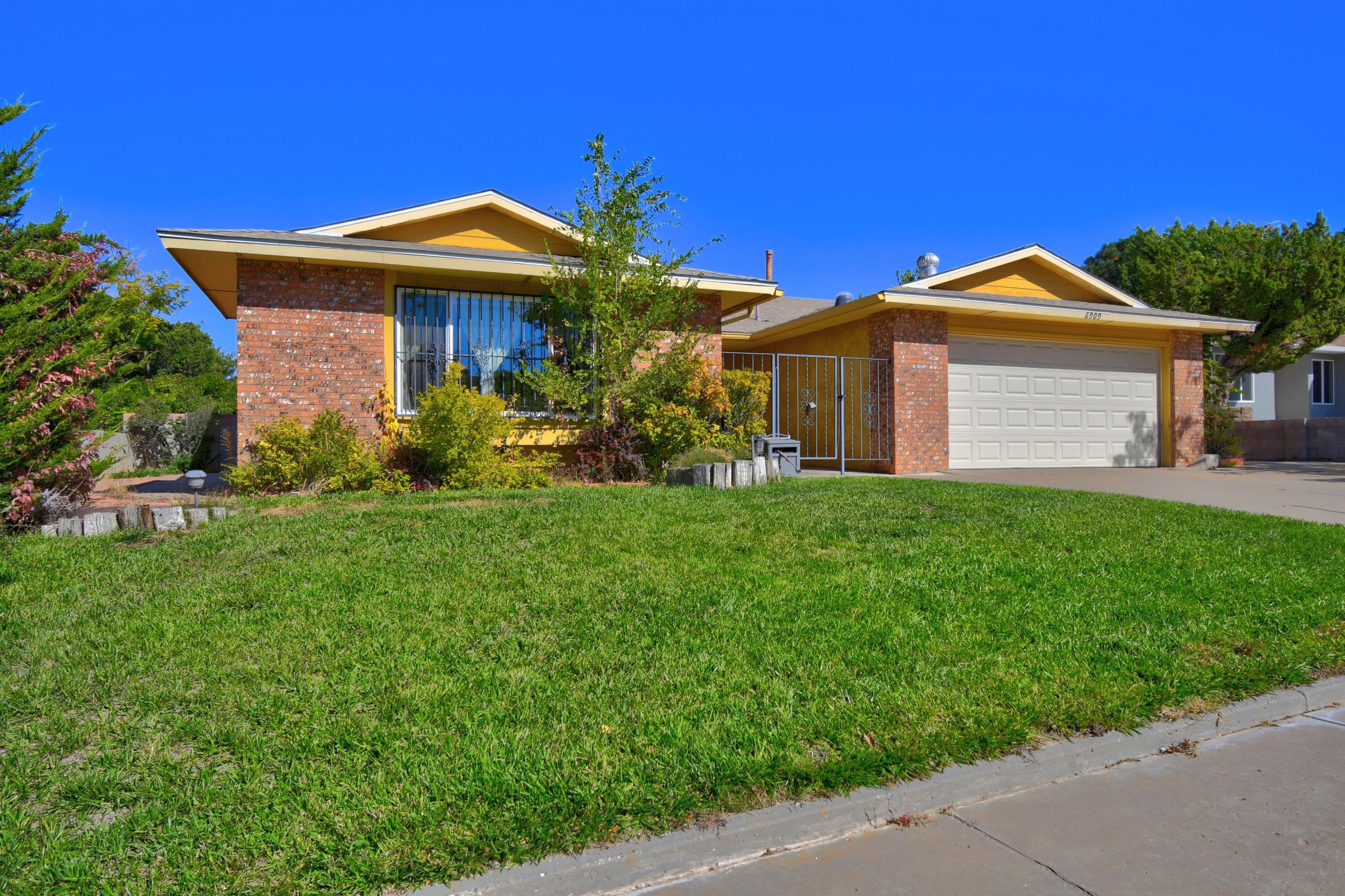 6909 Welton Drive NE